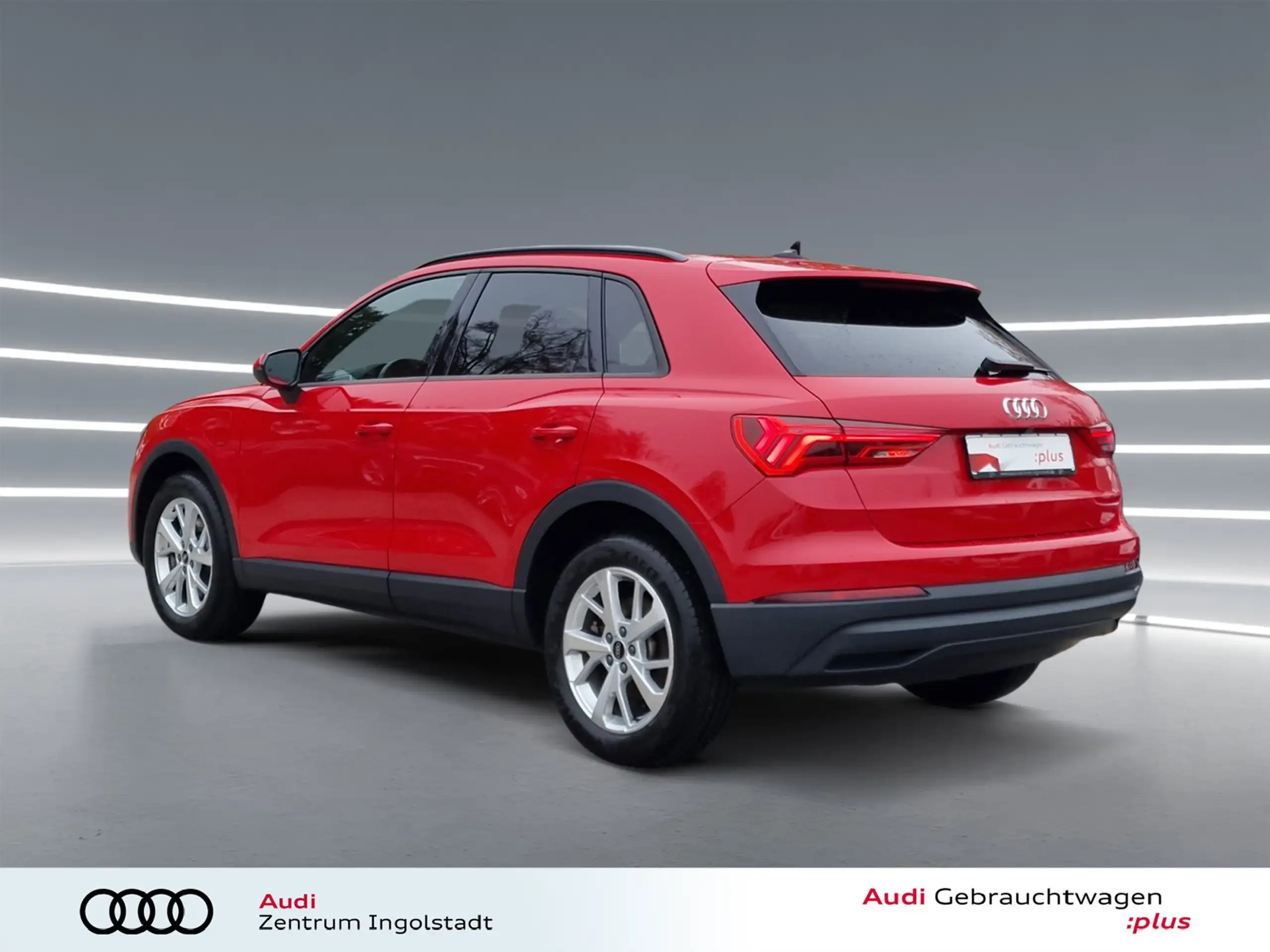 Audi - Q3