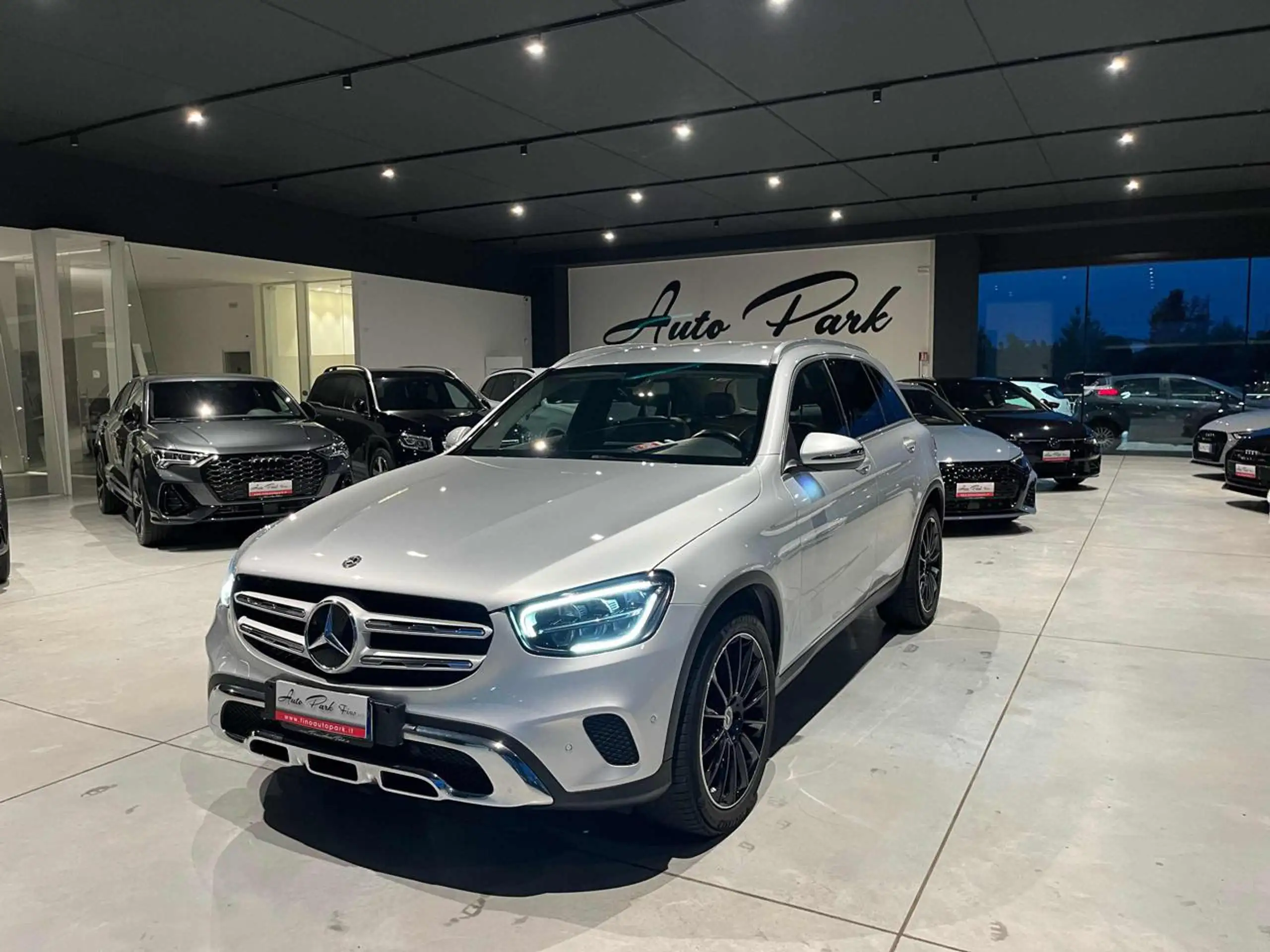 Mercedes-Benz - GLC 200