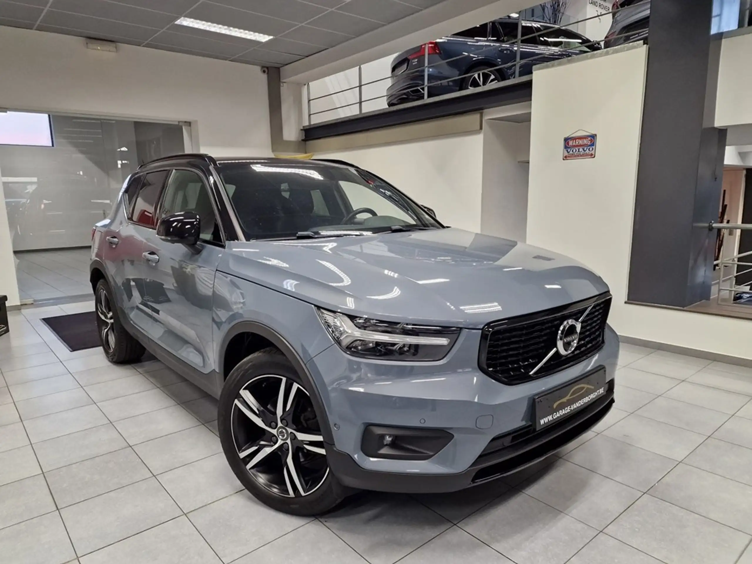 Volvo - XC40