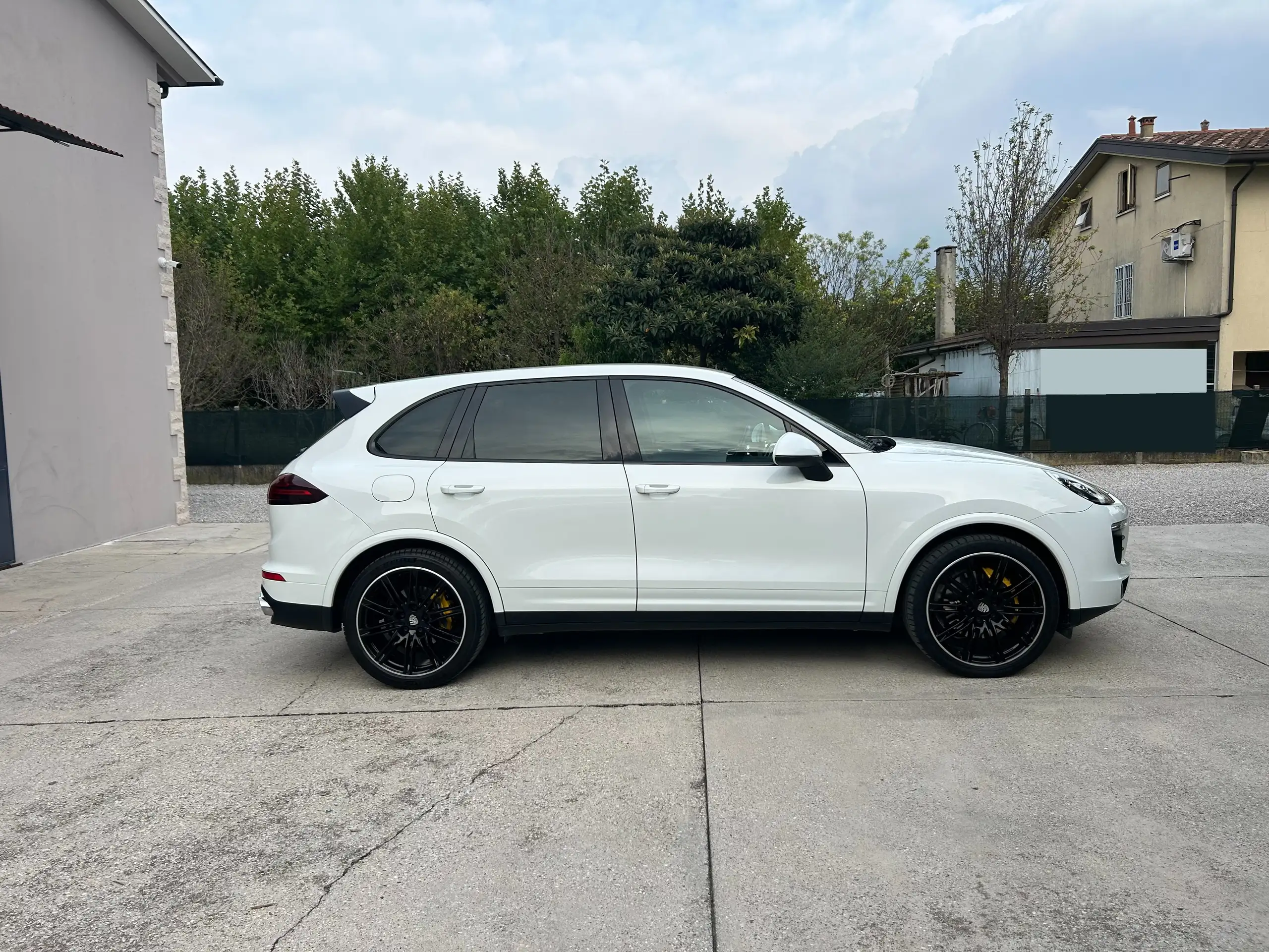 Porsche - Cayenne