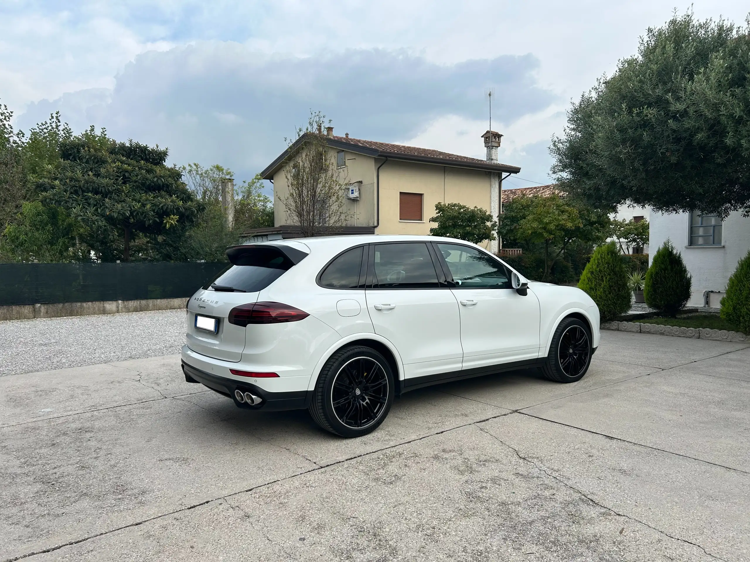 Porsche - Cayenne