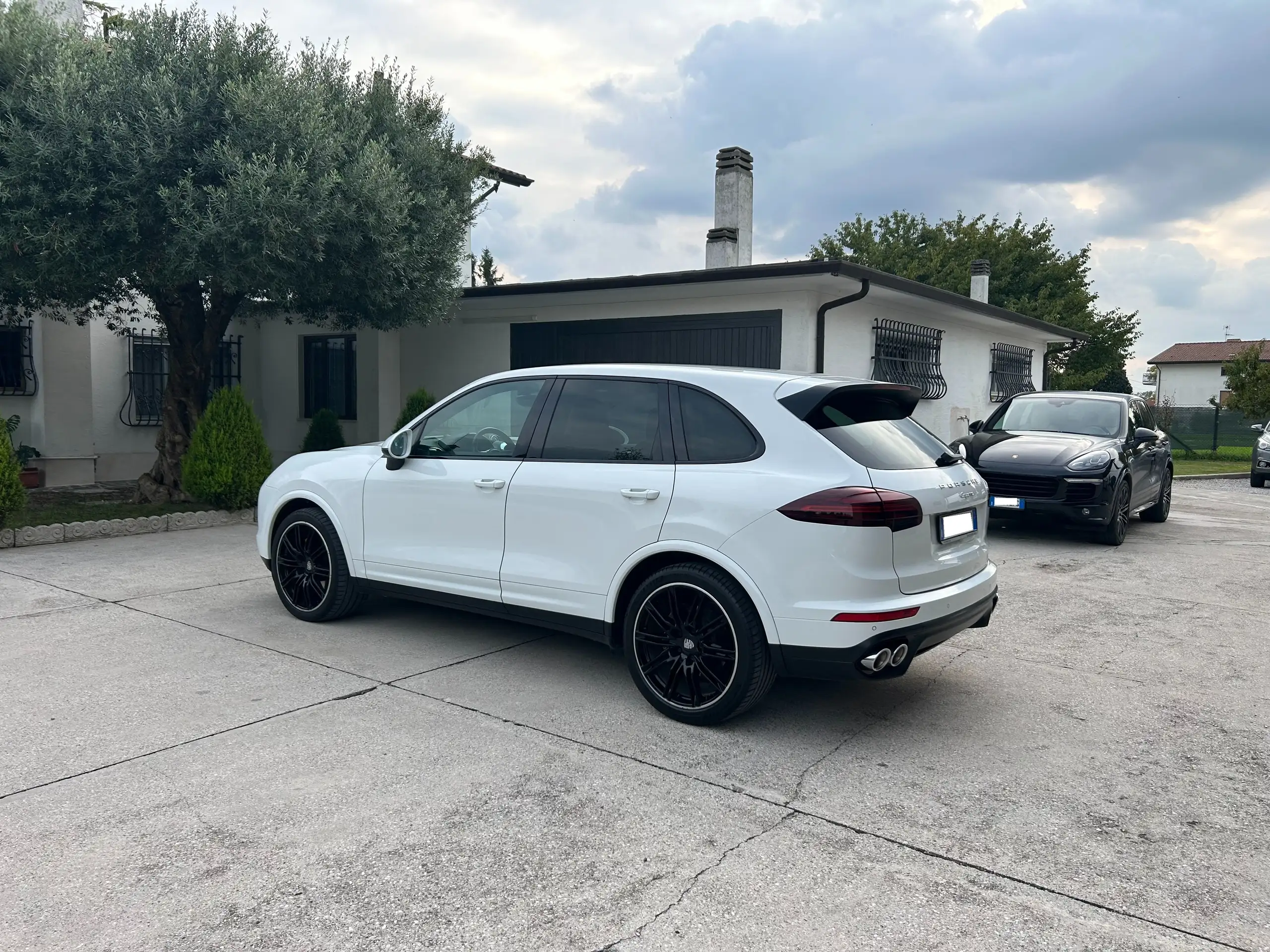 Porsche - Cayenne