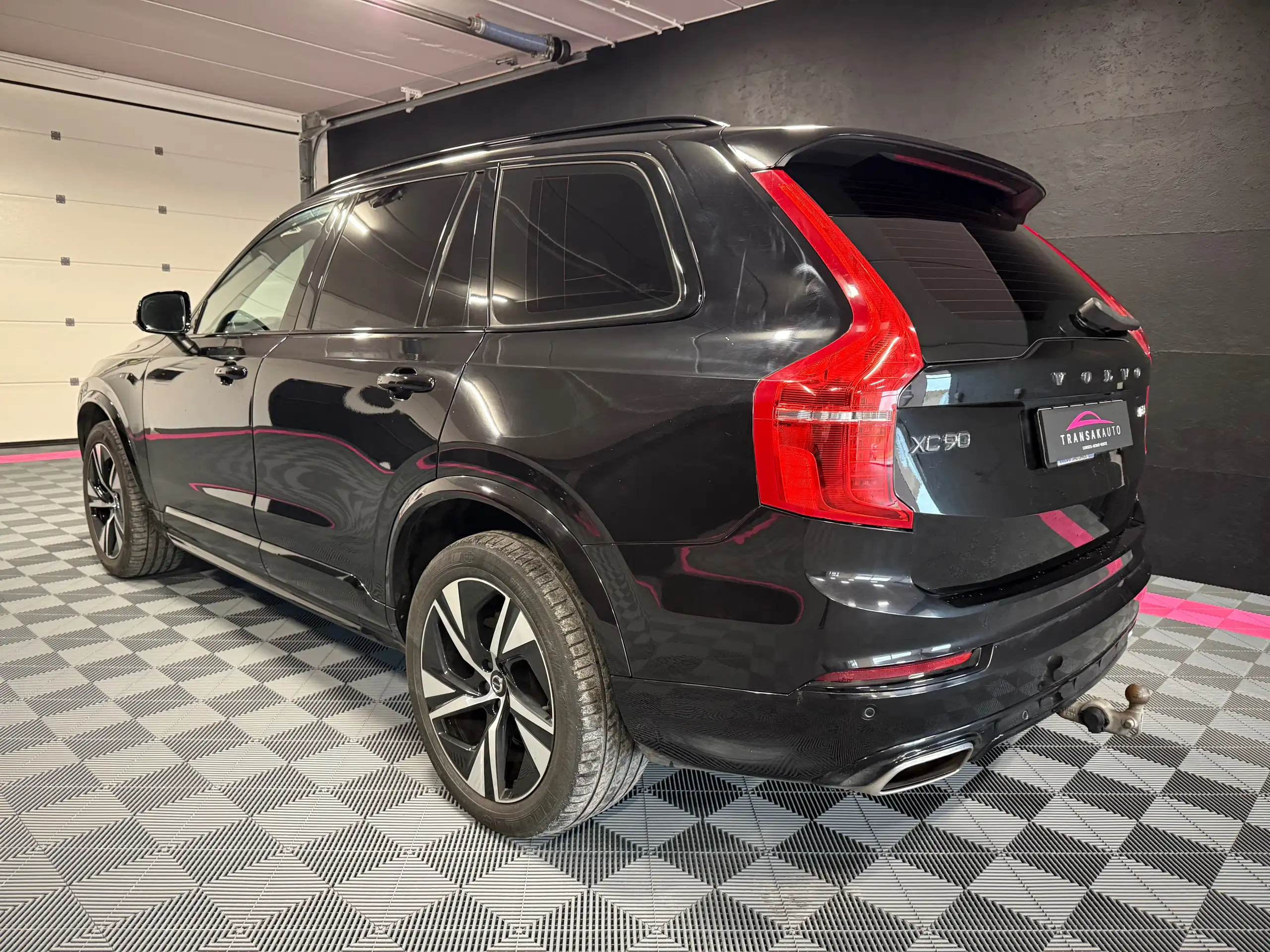 Volvo - XC90