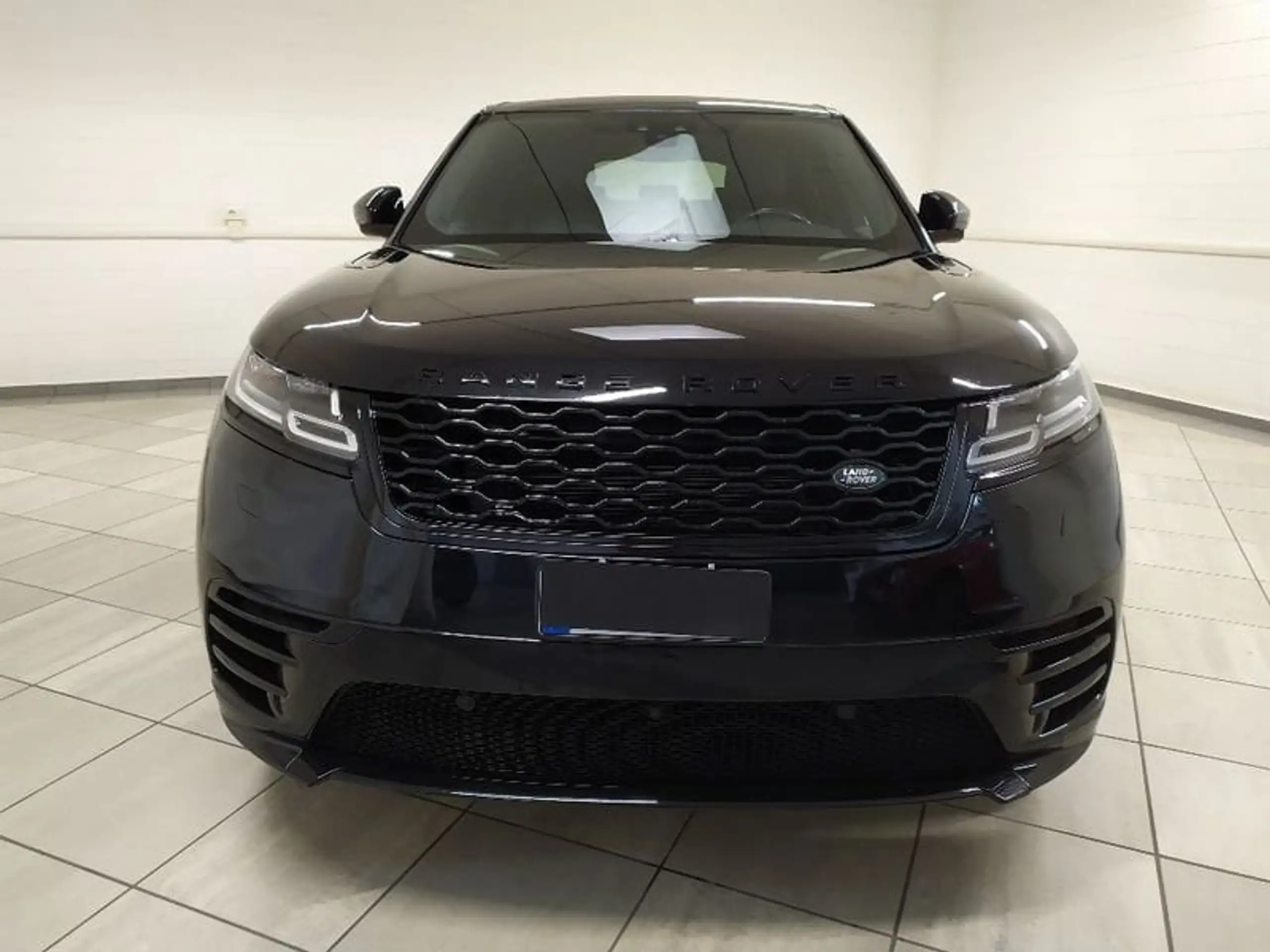 Land Rover - Range Rover Velar