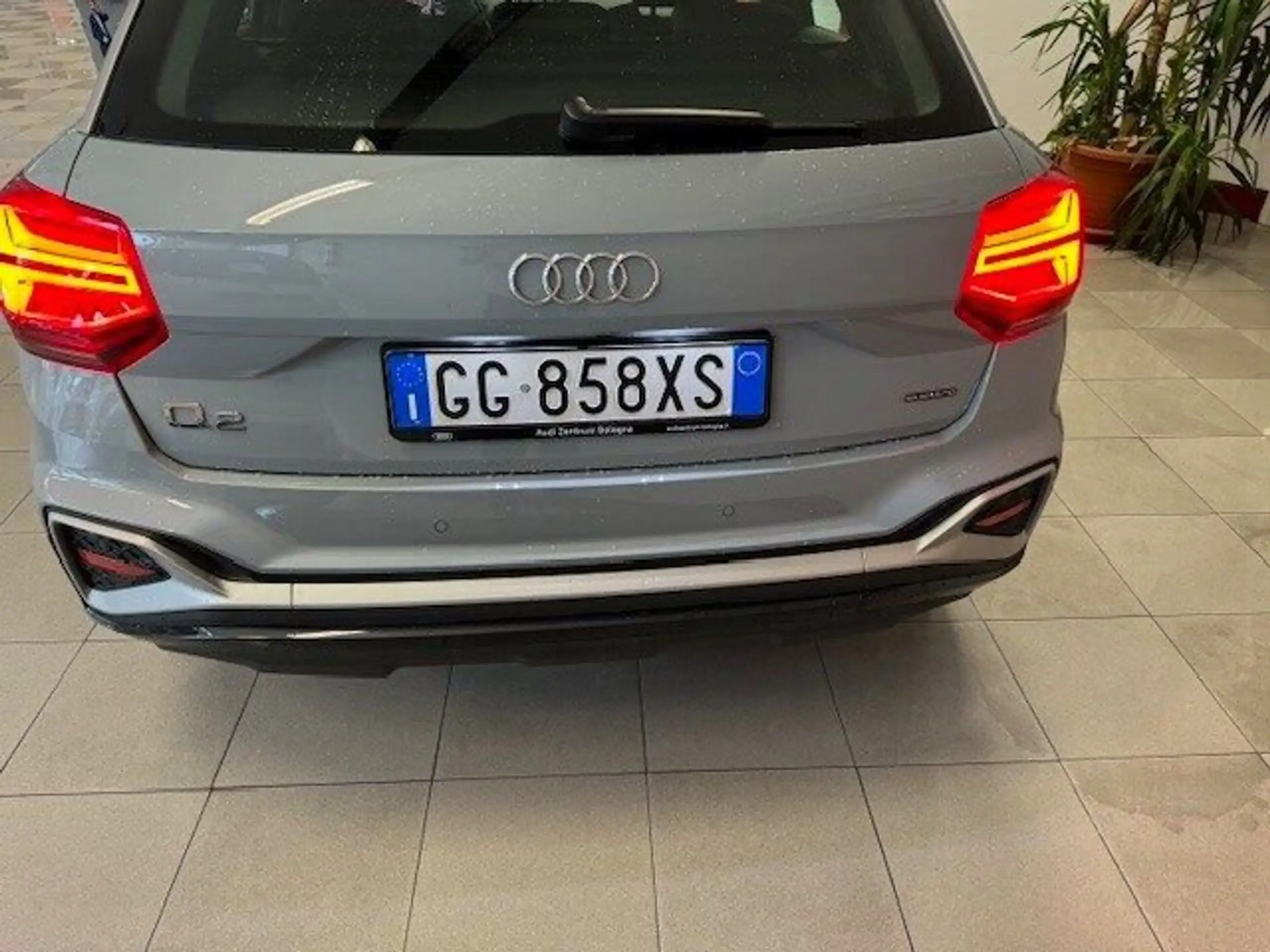 Audi - Q2