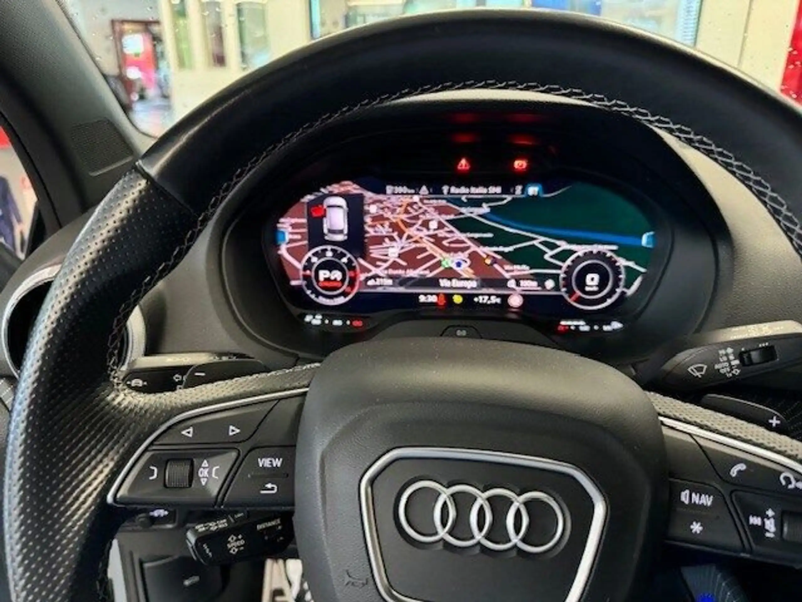 Audi - Q2