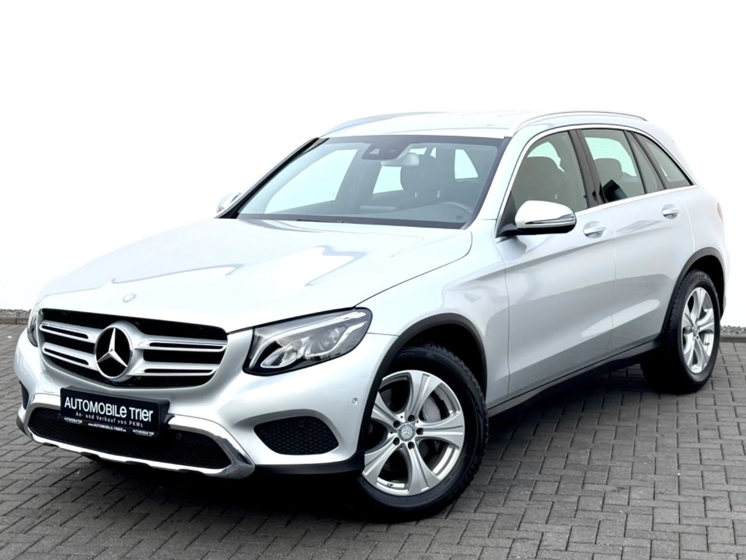 Mercedes-Benz - GLC 250