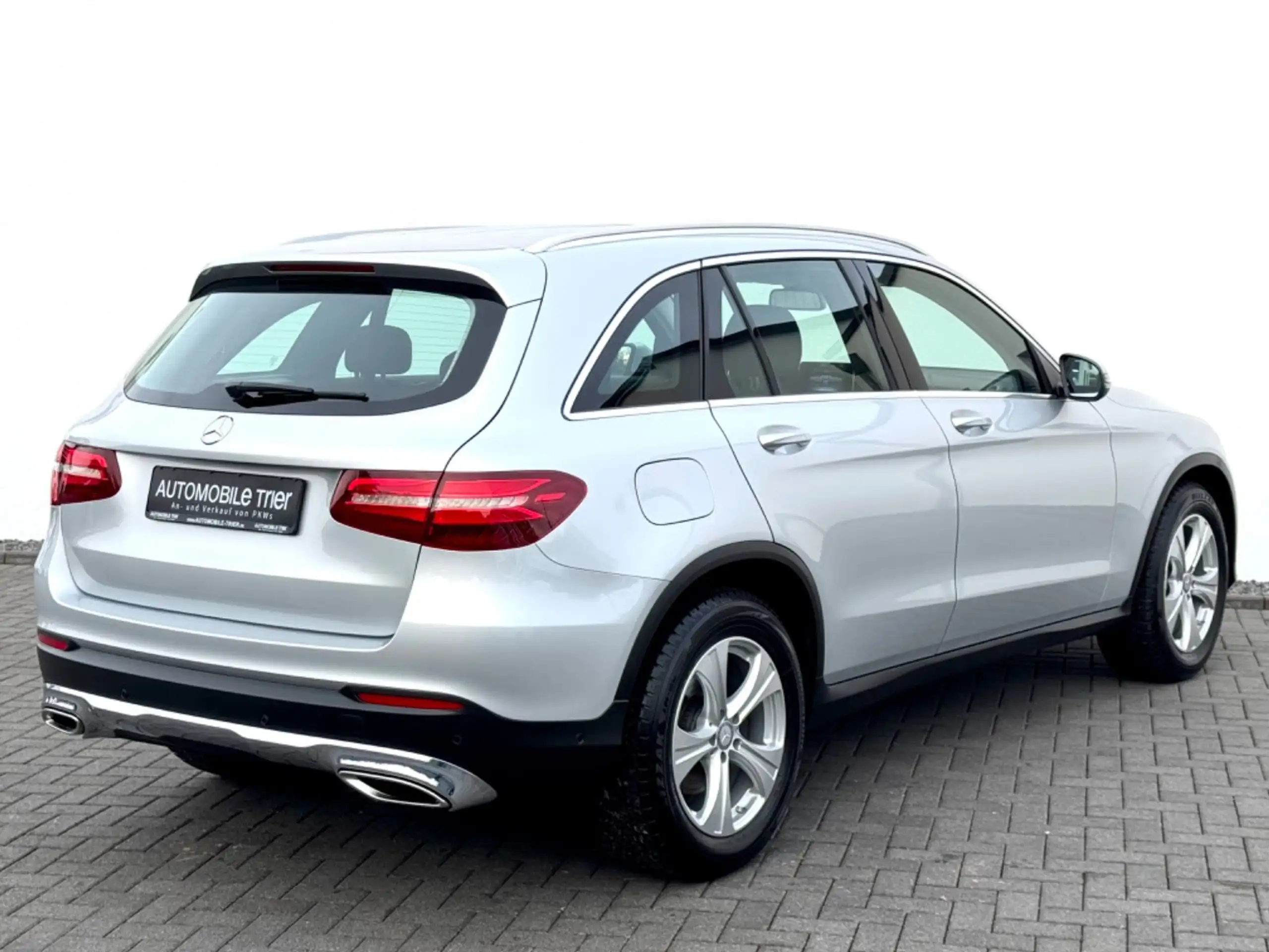 Mercedes-Benz - GLC 250