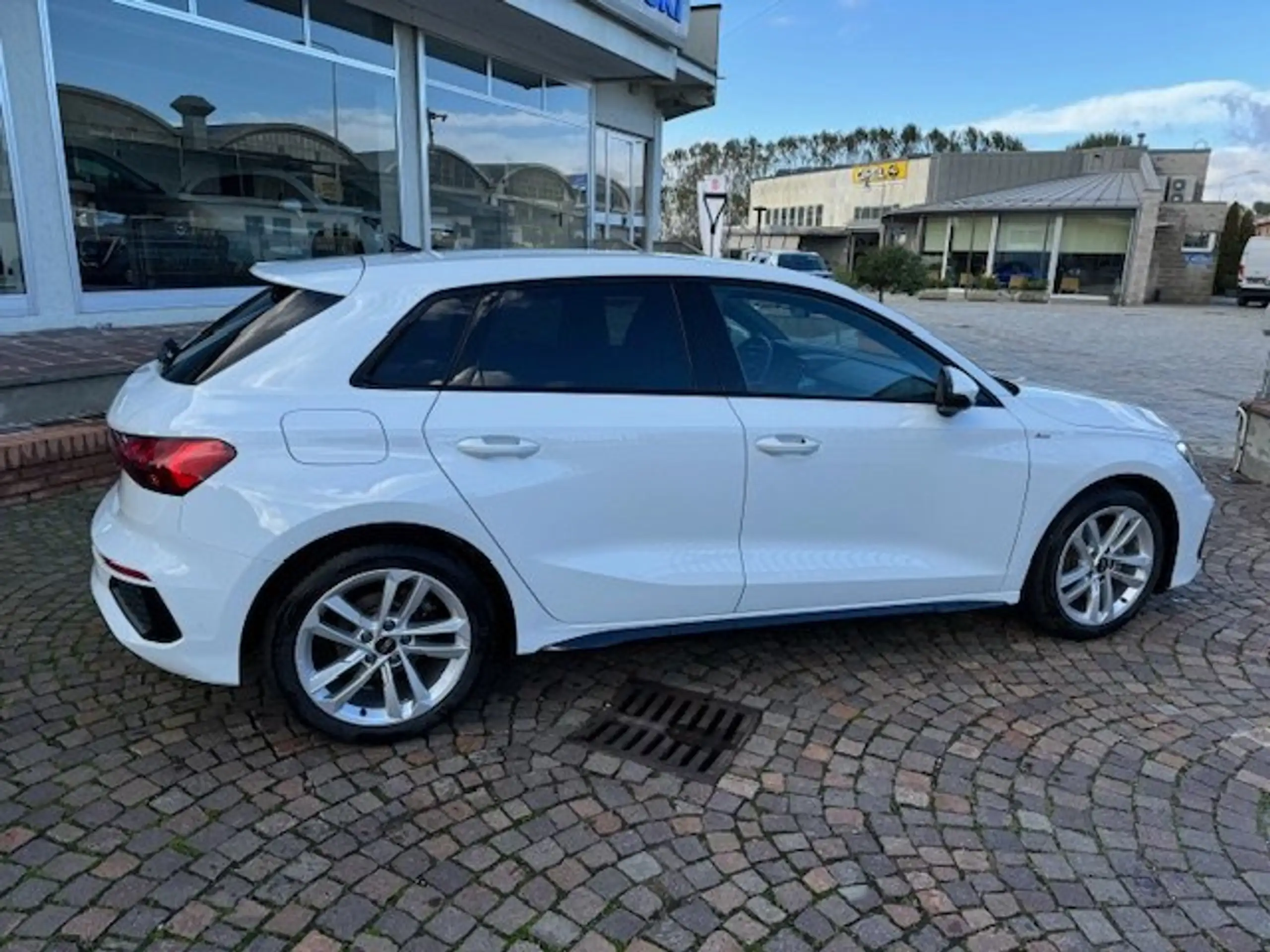 Audi - A3