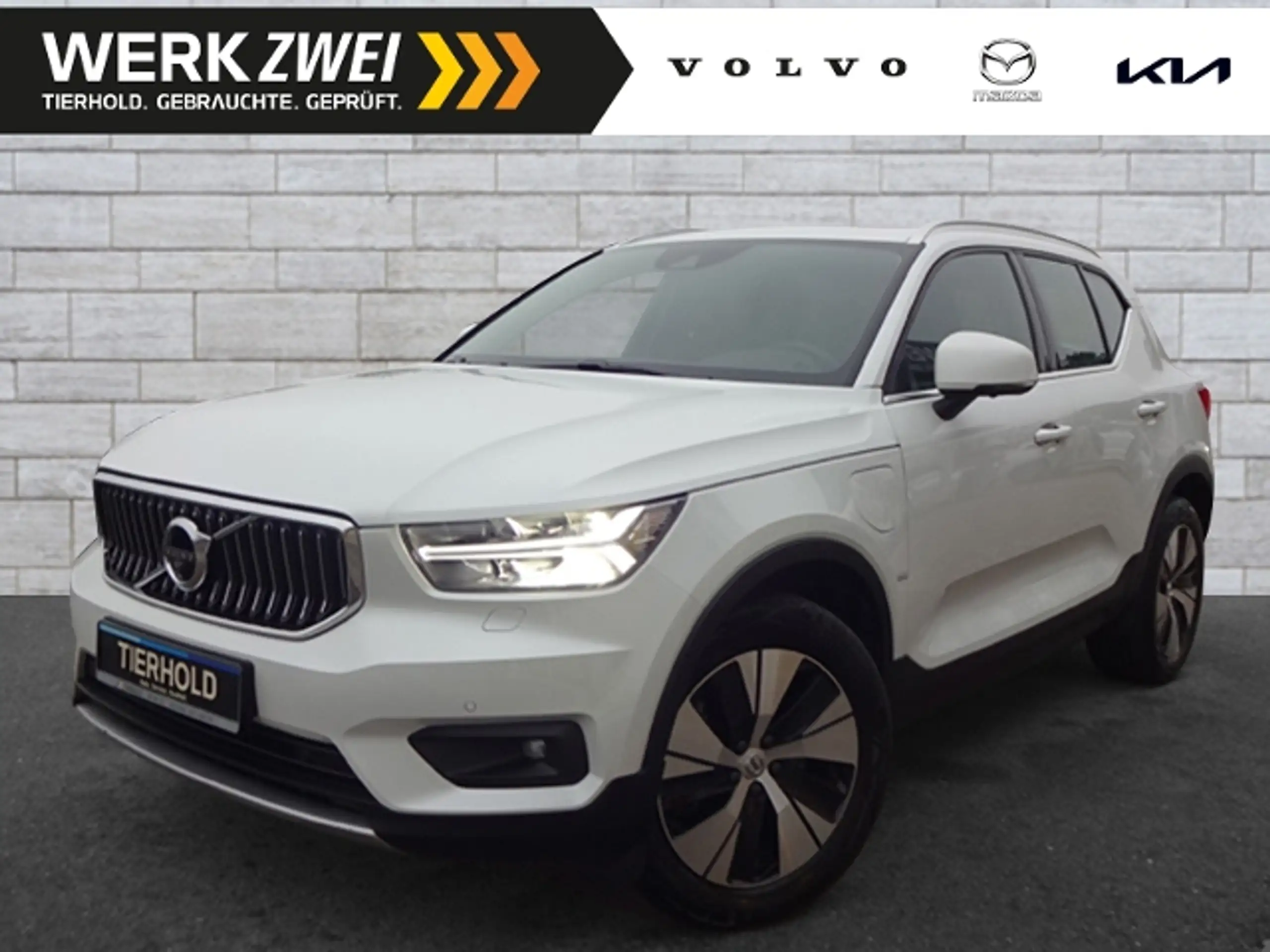 Volvo - XC40