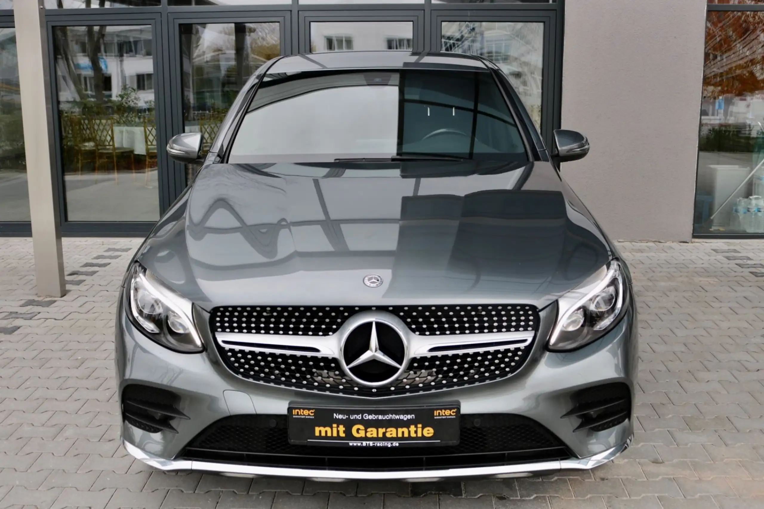 Mercedes-Benz - GLC 220