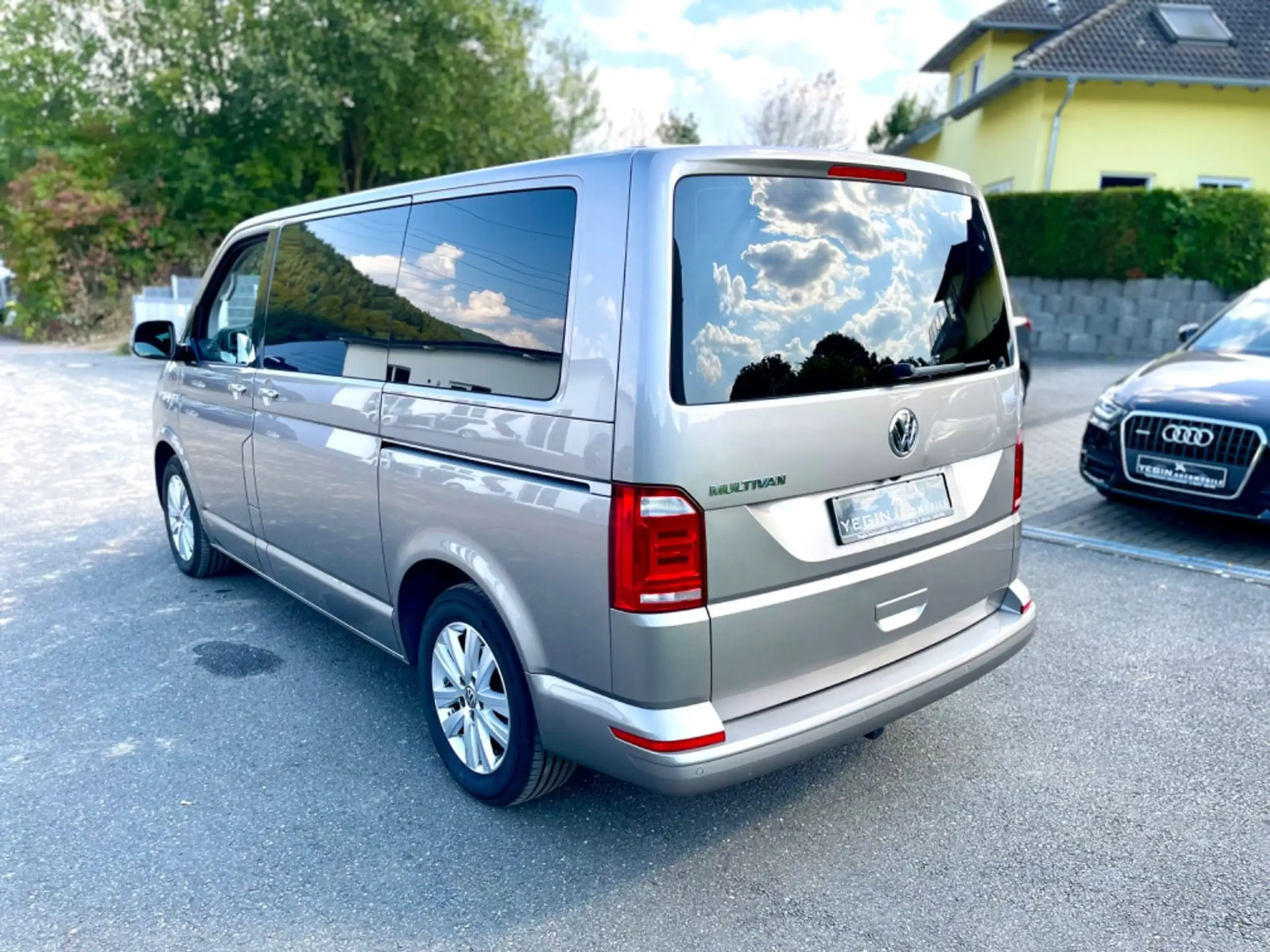 Volkswagen - T6 Multivan