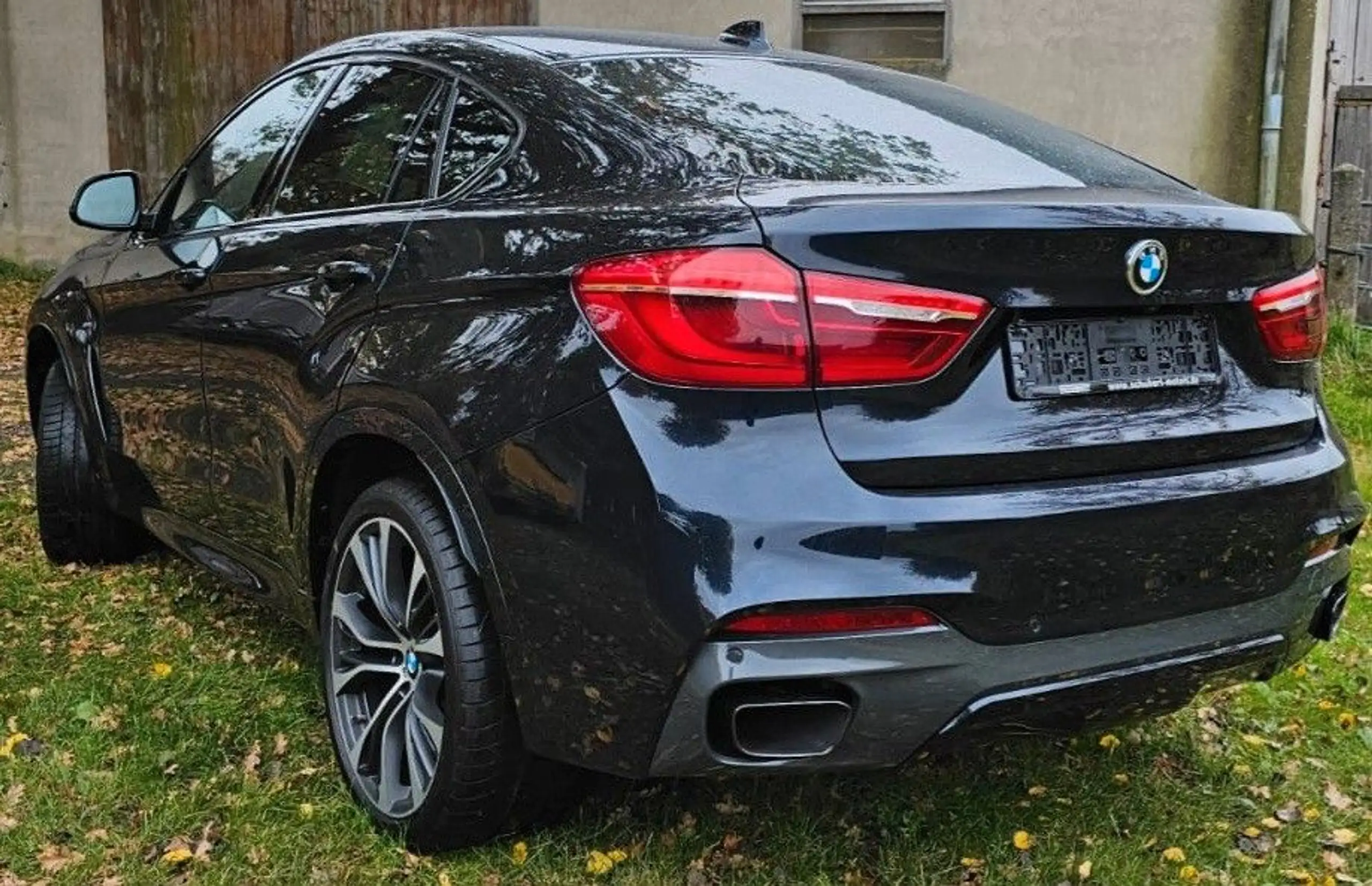 BMW - X6