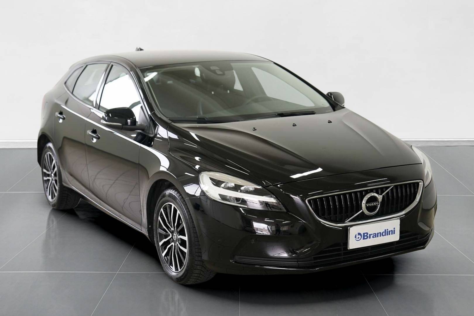 Volvo - V40