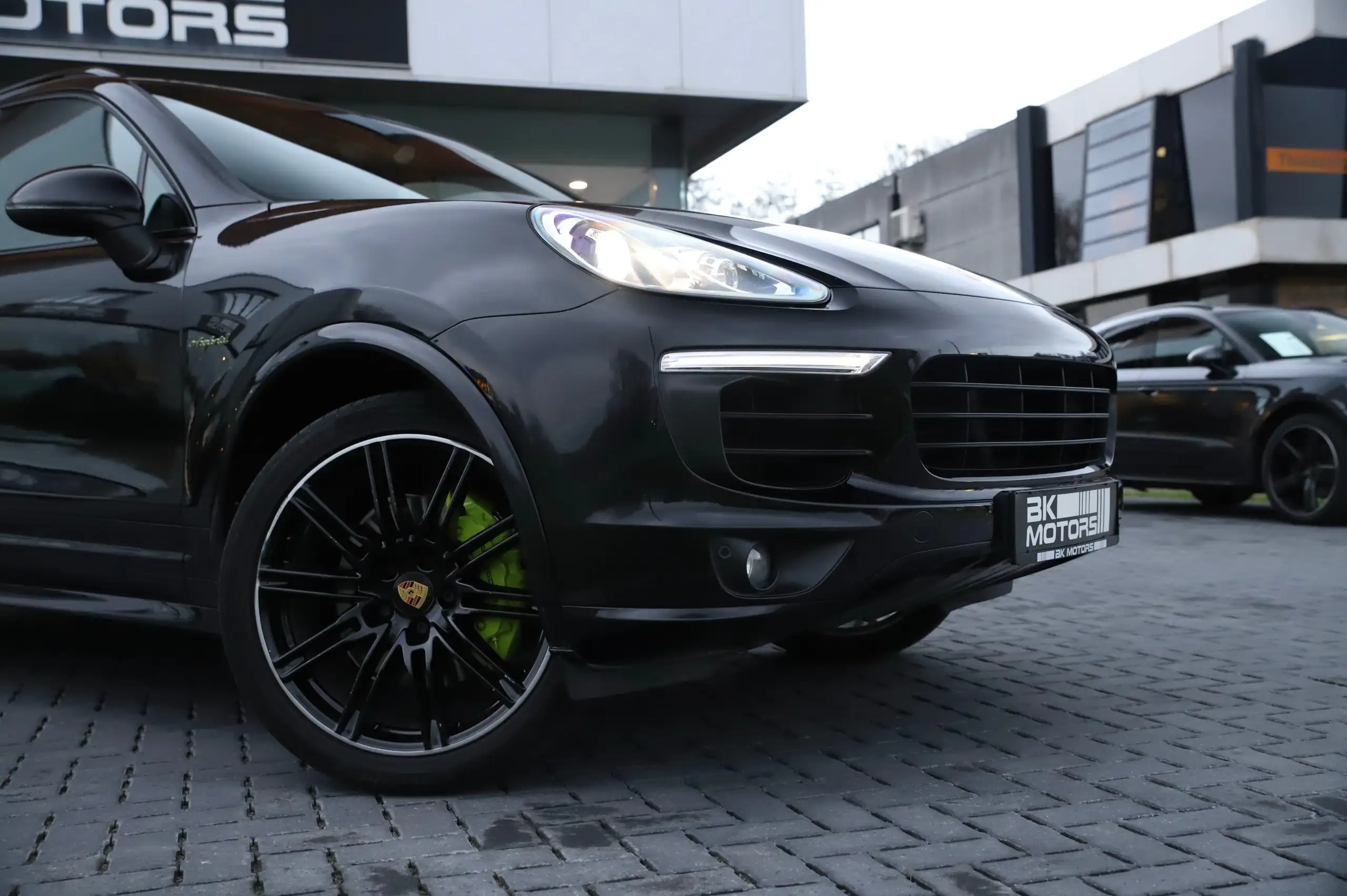 Porsche - Cayenne