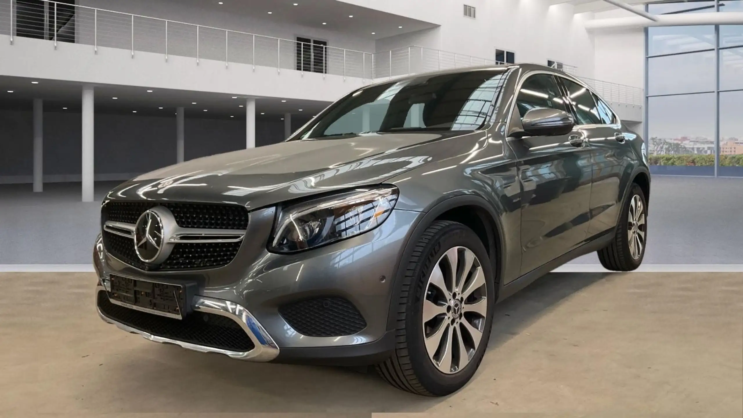 Mercedes-Benz - GLC 300