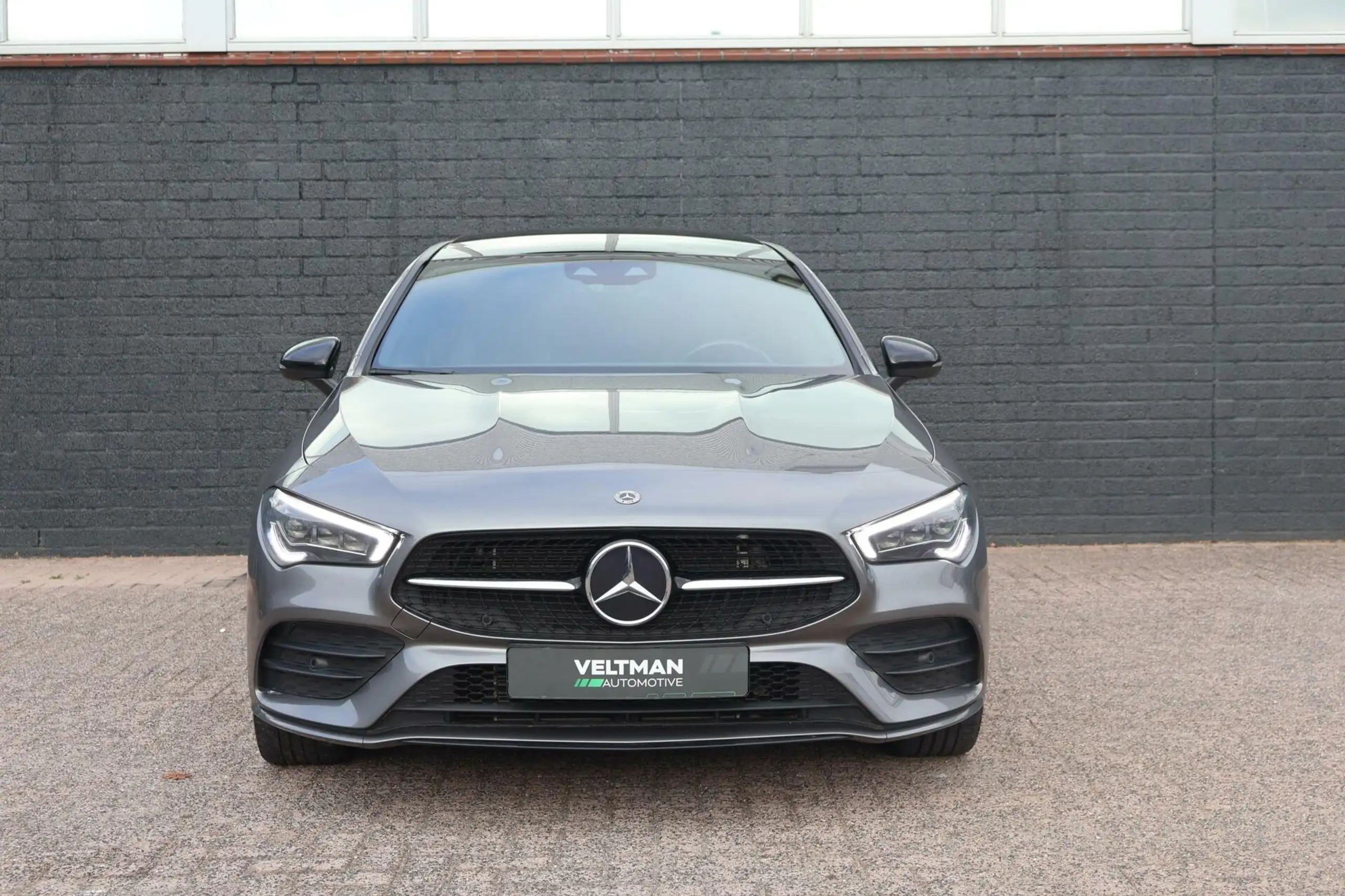 Mercedes-Benz - CLA 250