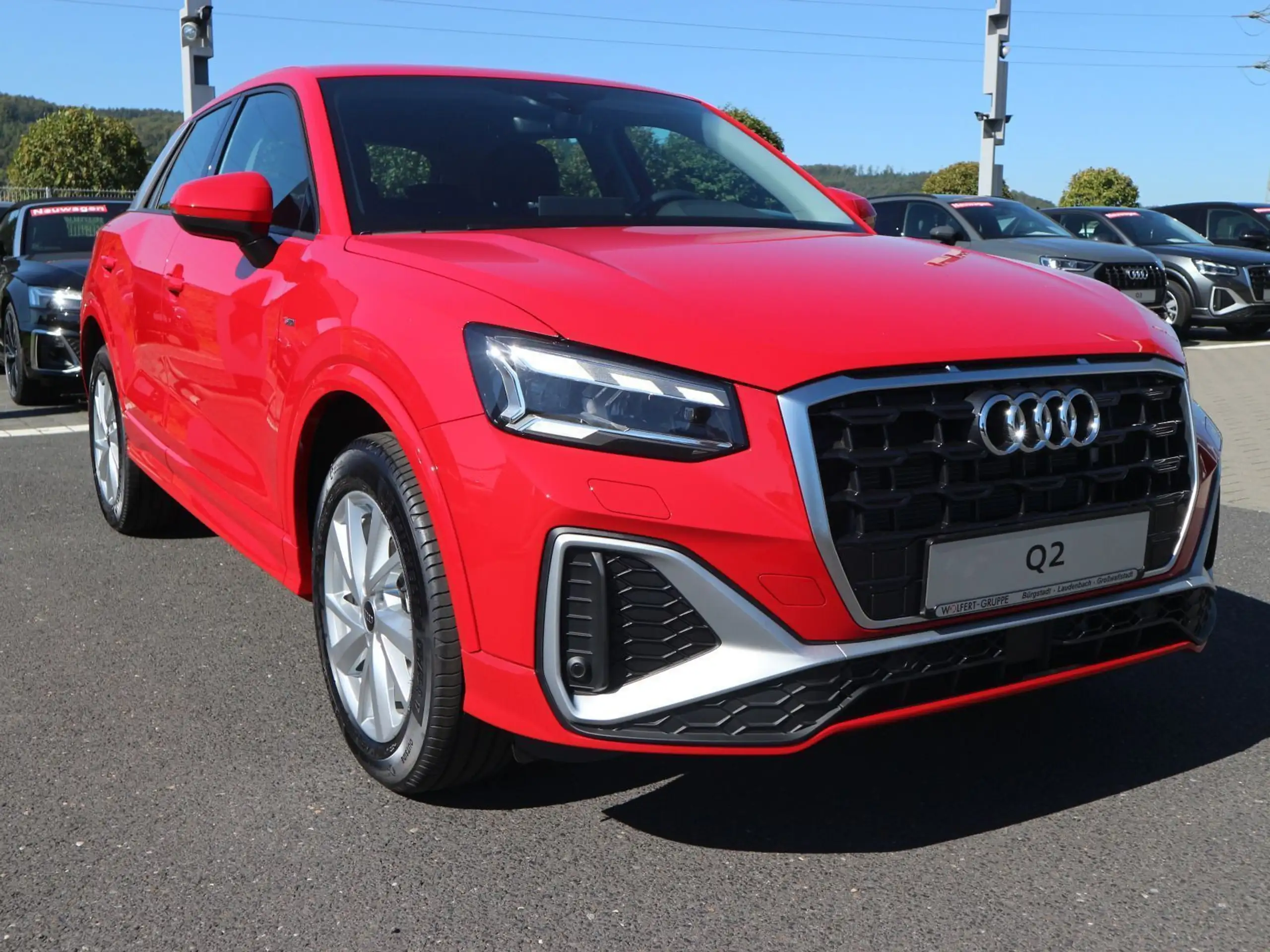 Audi - Q2