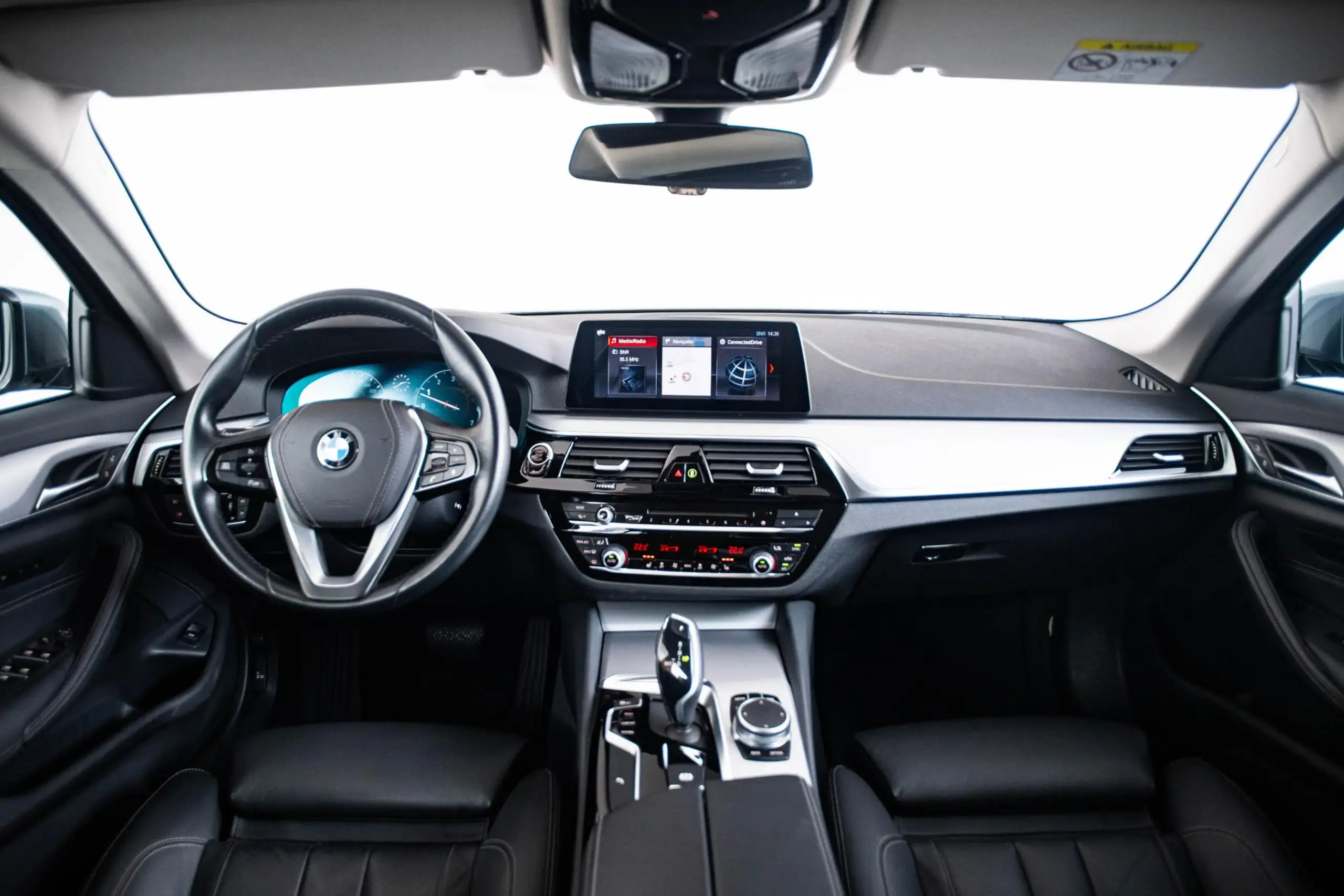 BMW - 520