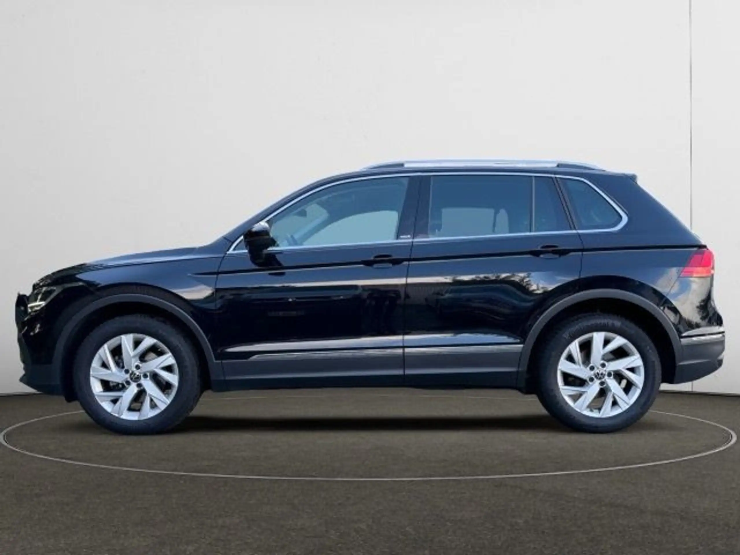 Volkswagen - Tiguan