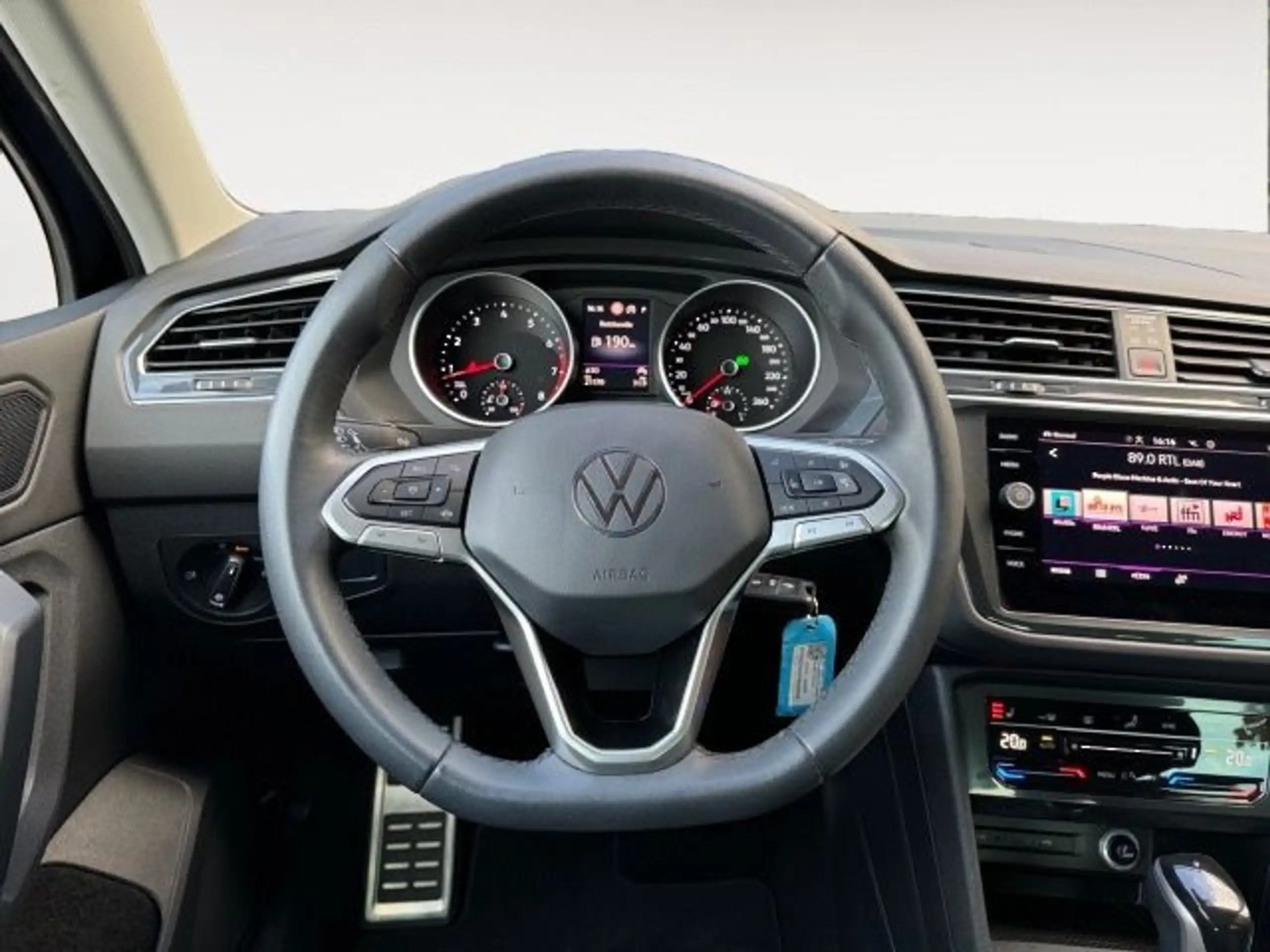 Volkswagen - Tiguan