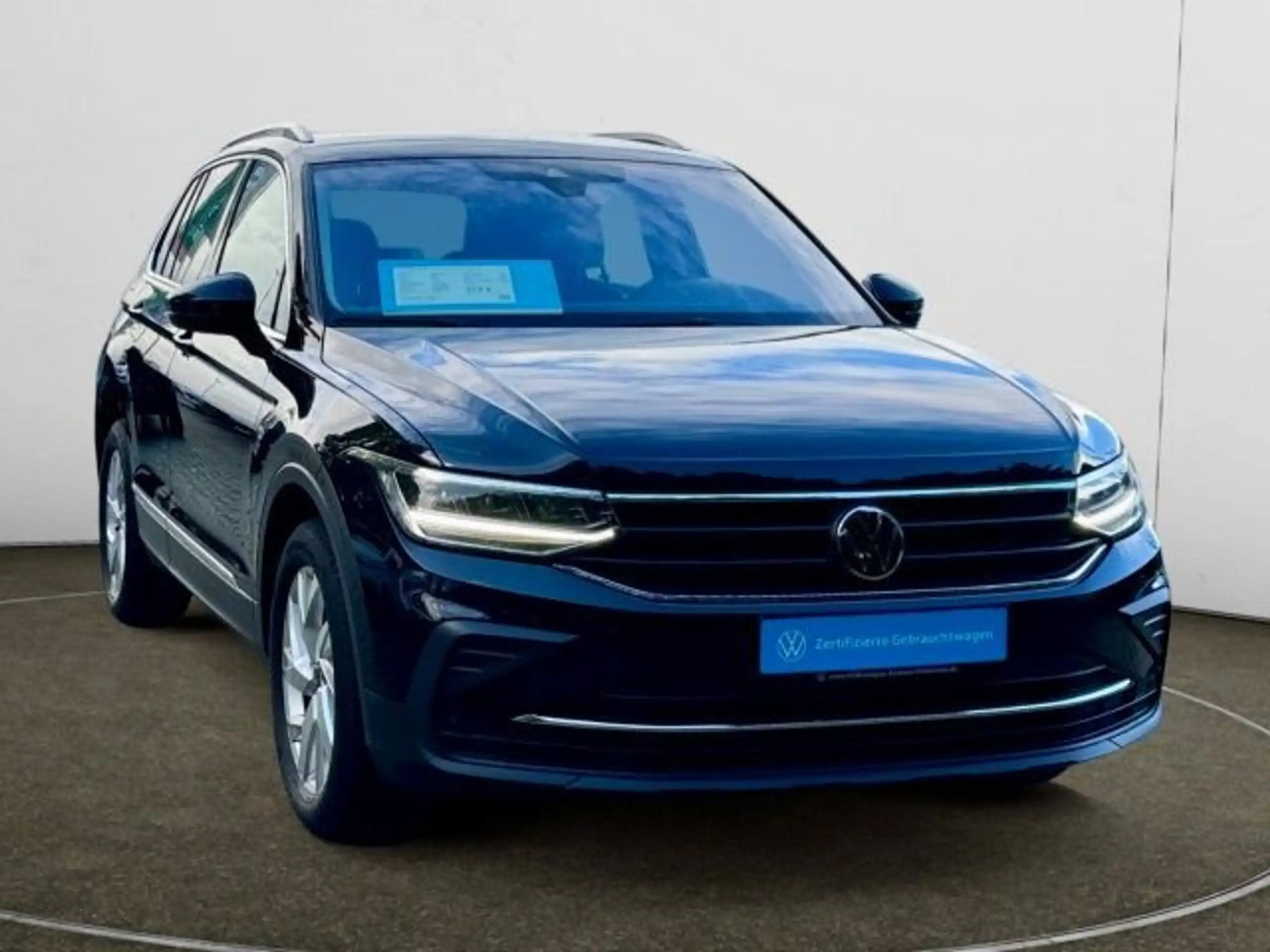 Volkswagen - Tiguan