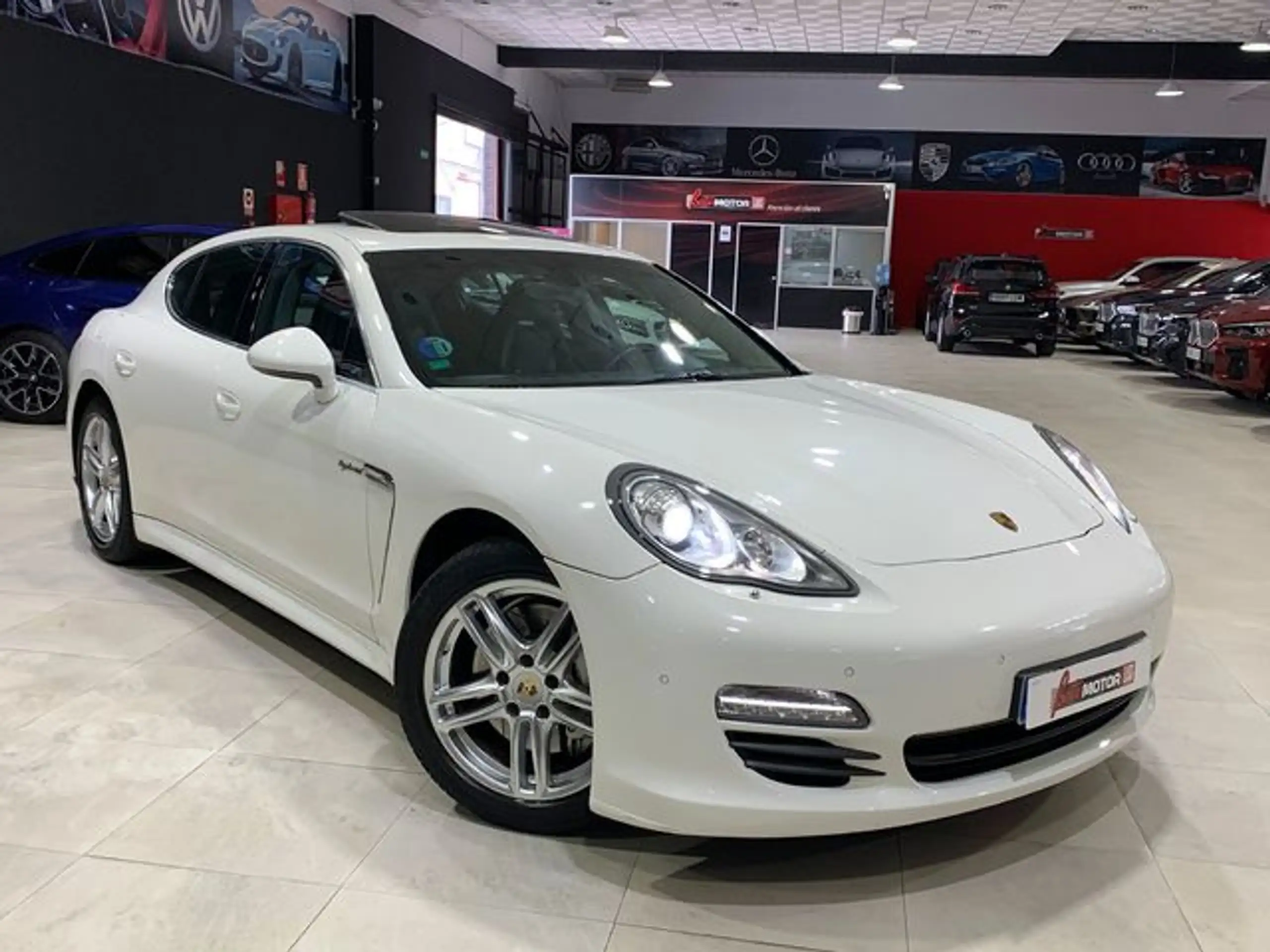 Porsche - Panamera