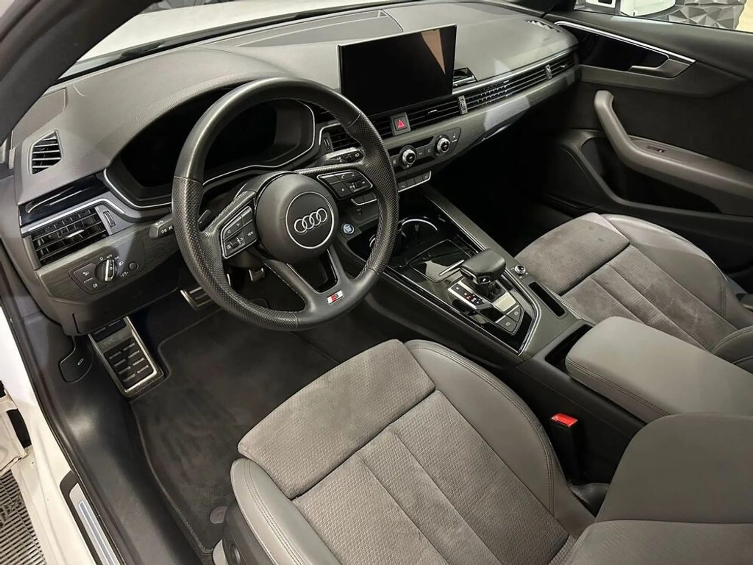 Audi - A4