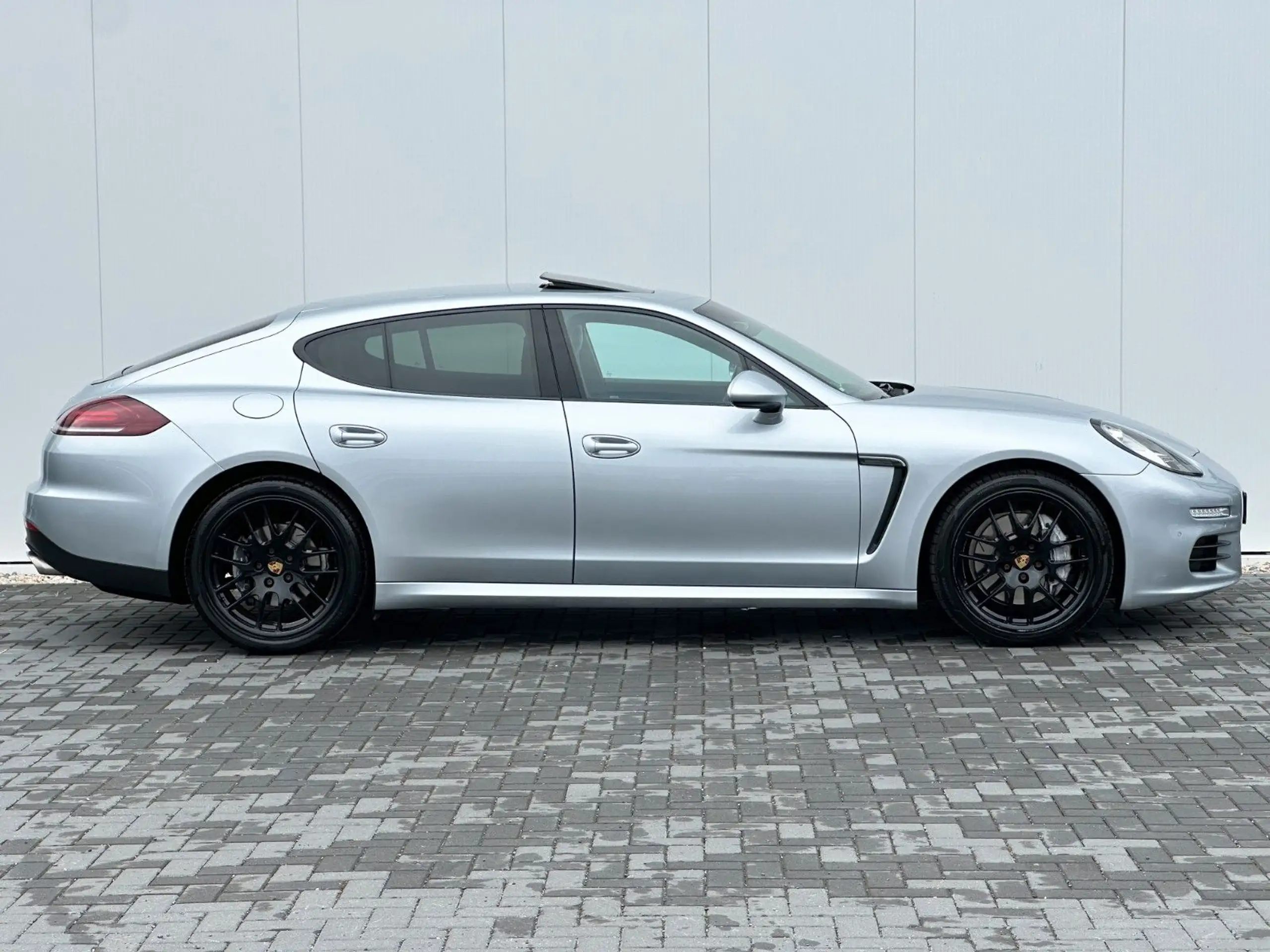 Porsche - Panamera