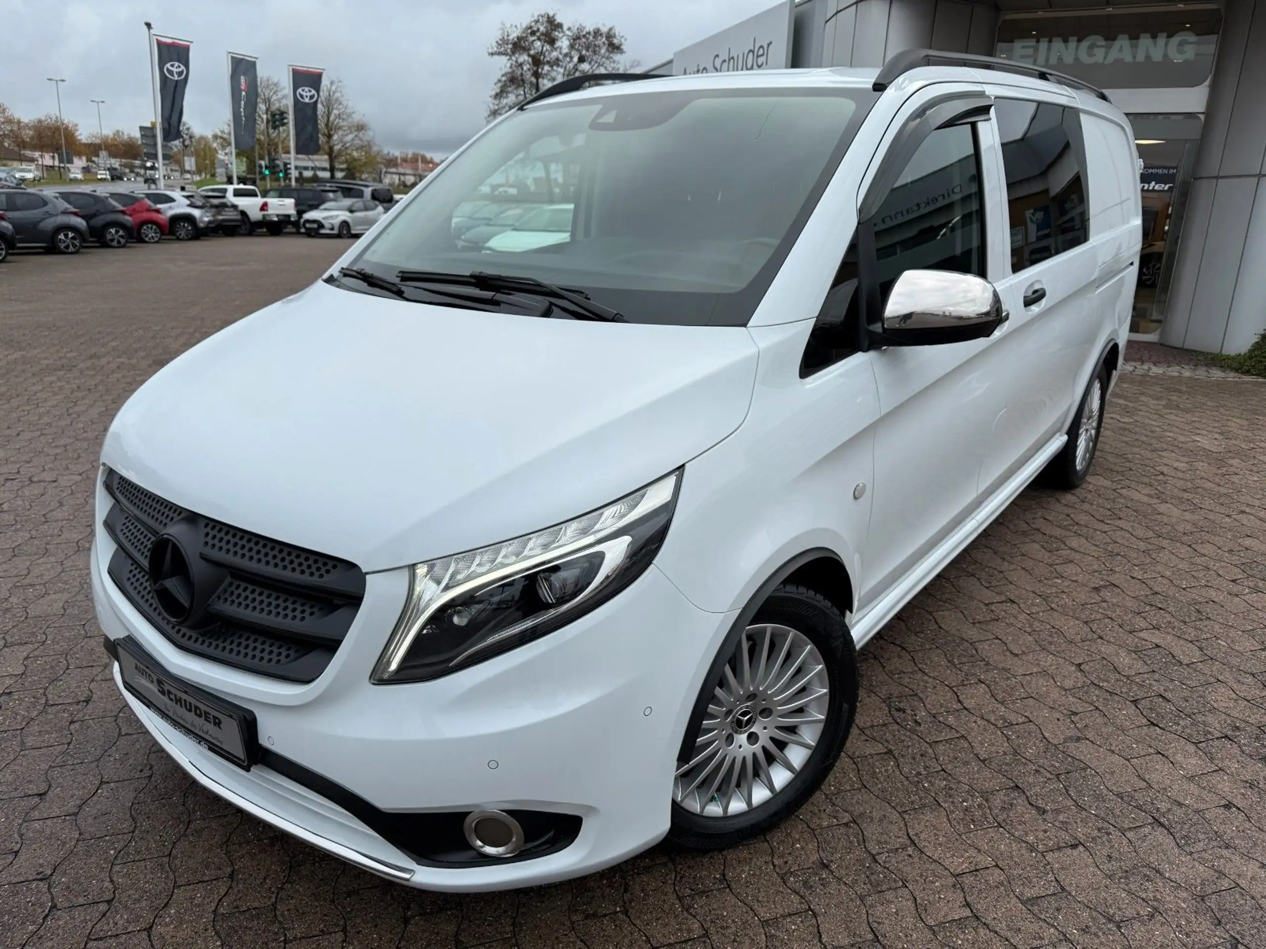 Mercedes-Benz - Vito