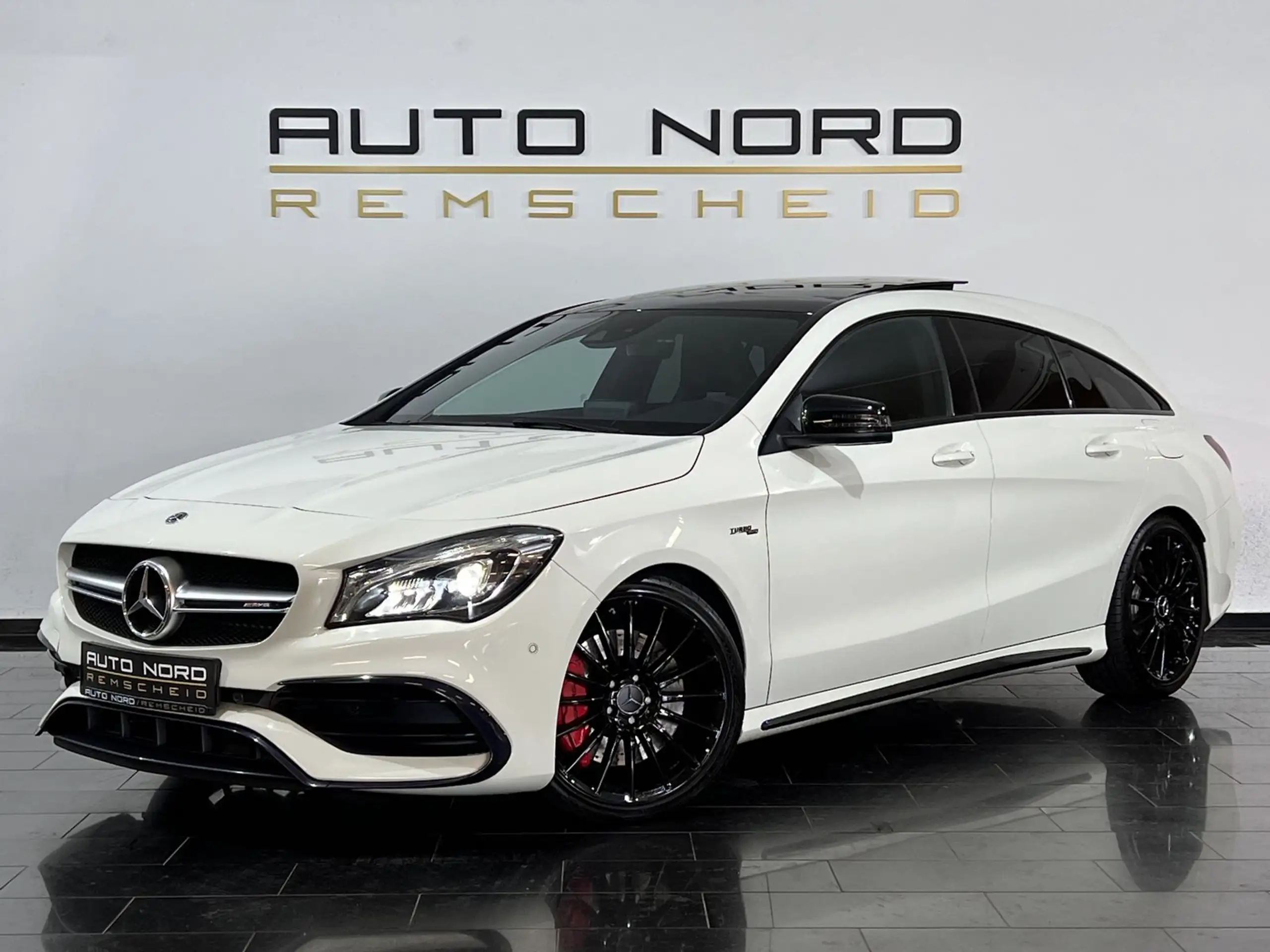 Mercedes-Benz CLA 45 AMG 2016