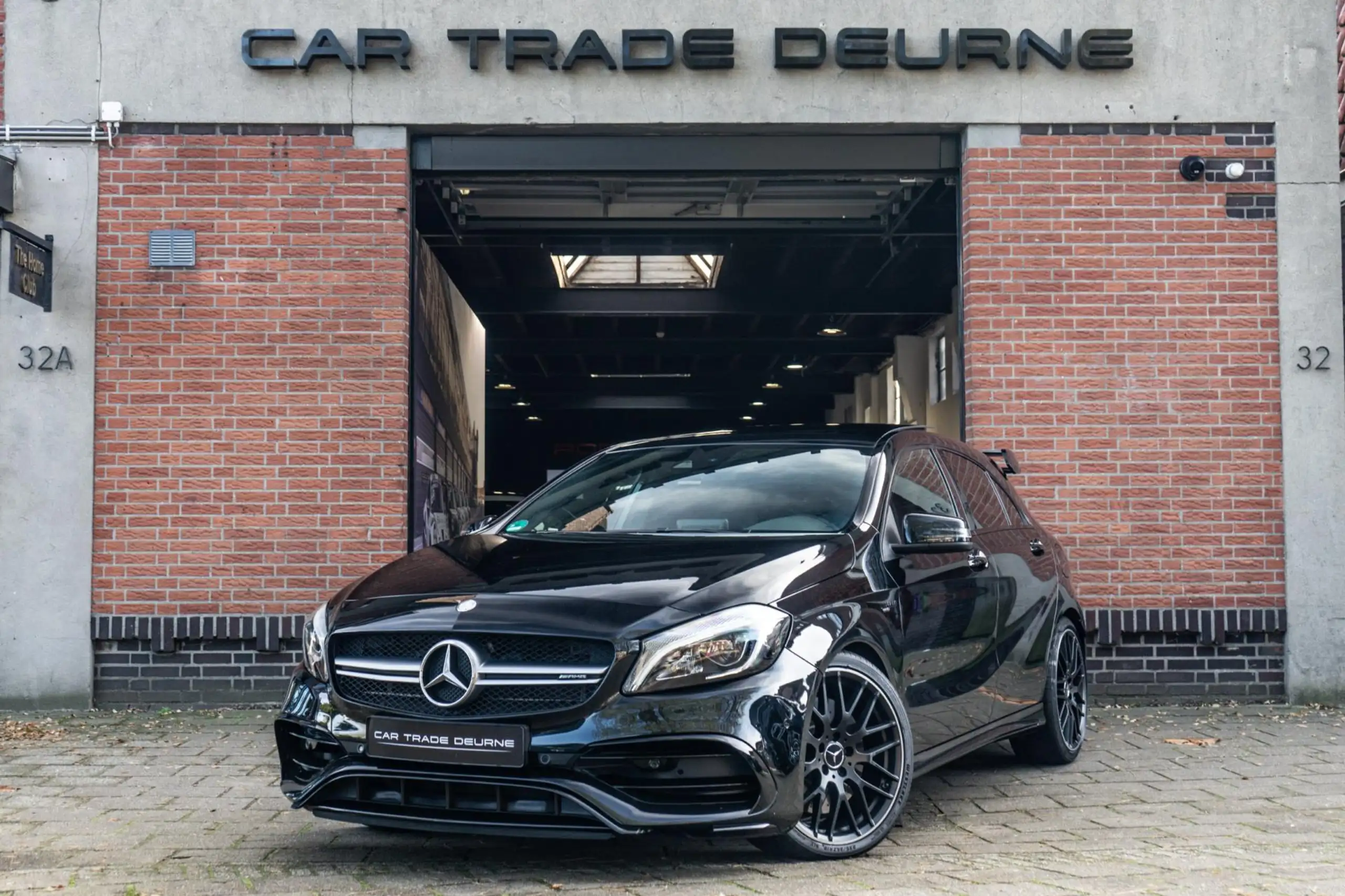 Mercedes-Benz - A 45 AMG