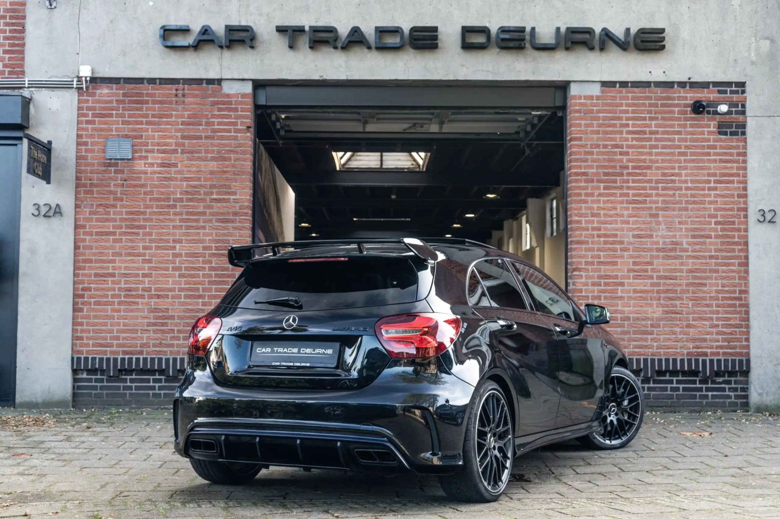 Mercedes-Benz - A 45 AMG