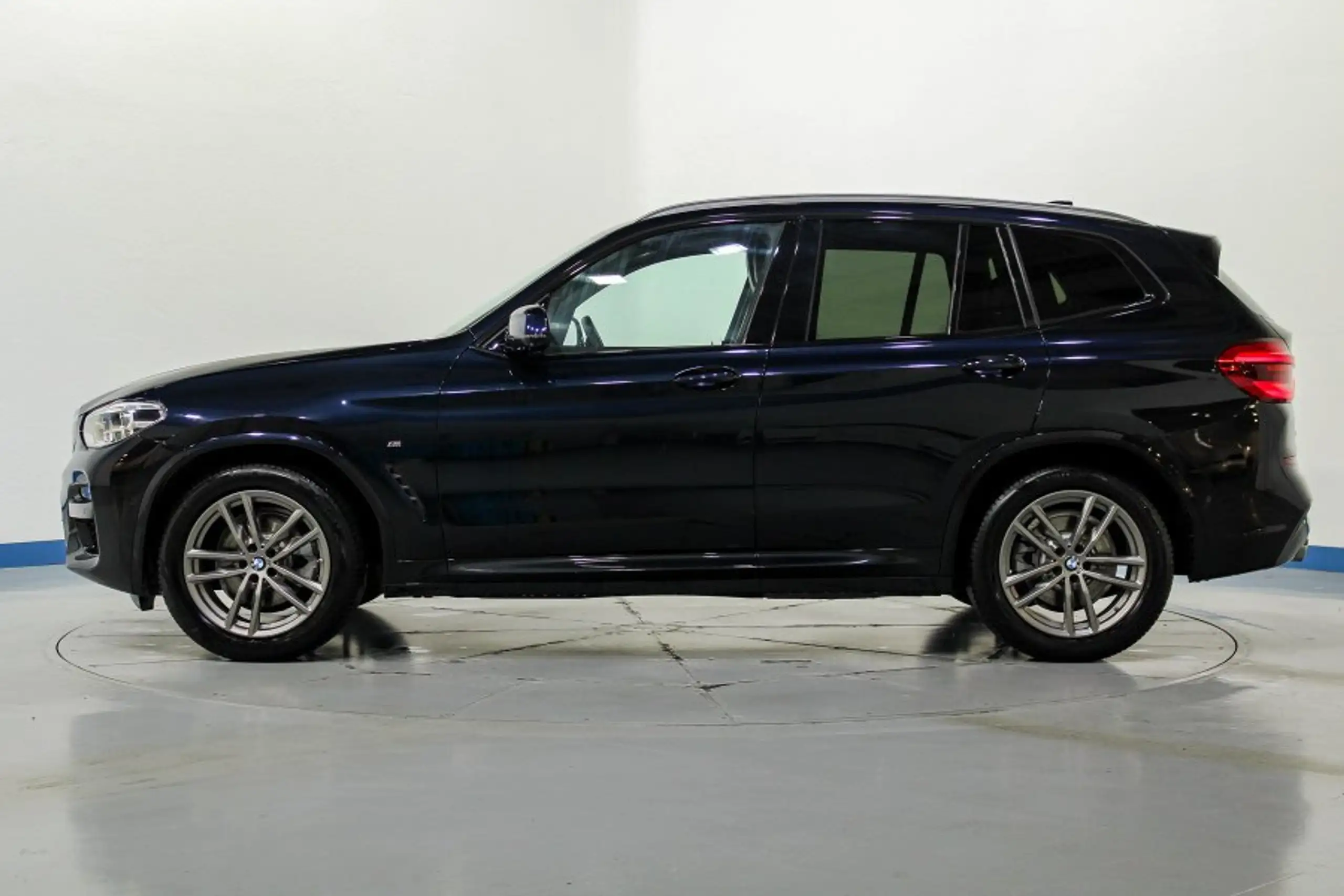 BMW - X3