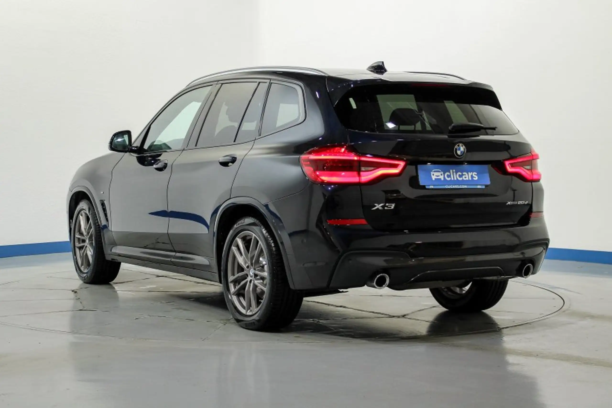 BMW - X3