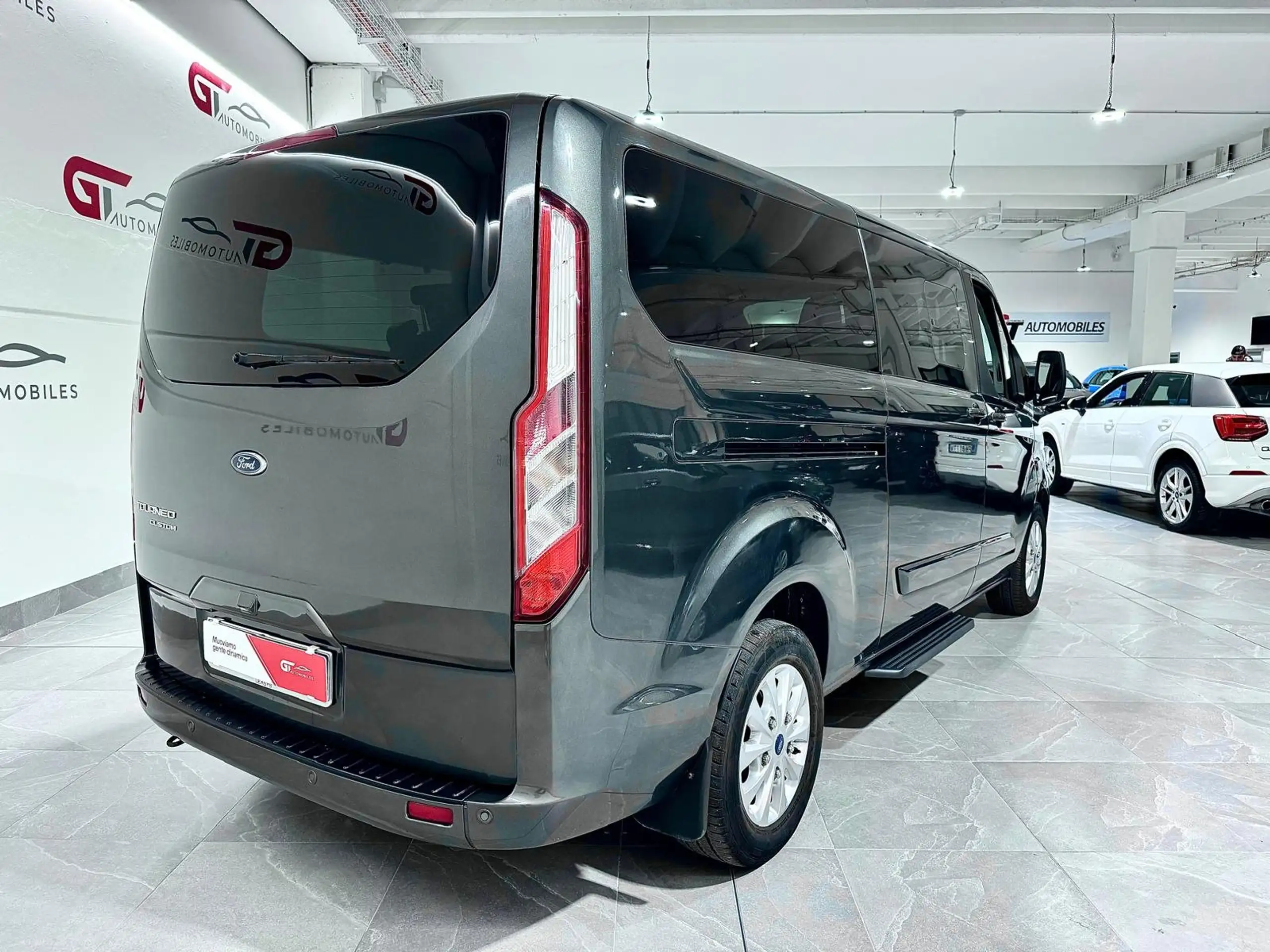 Ford - Tourneo Custom