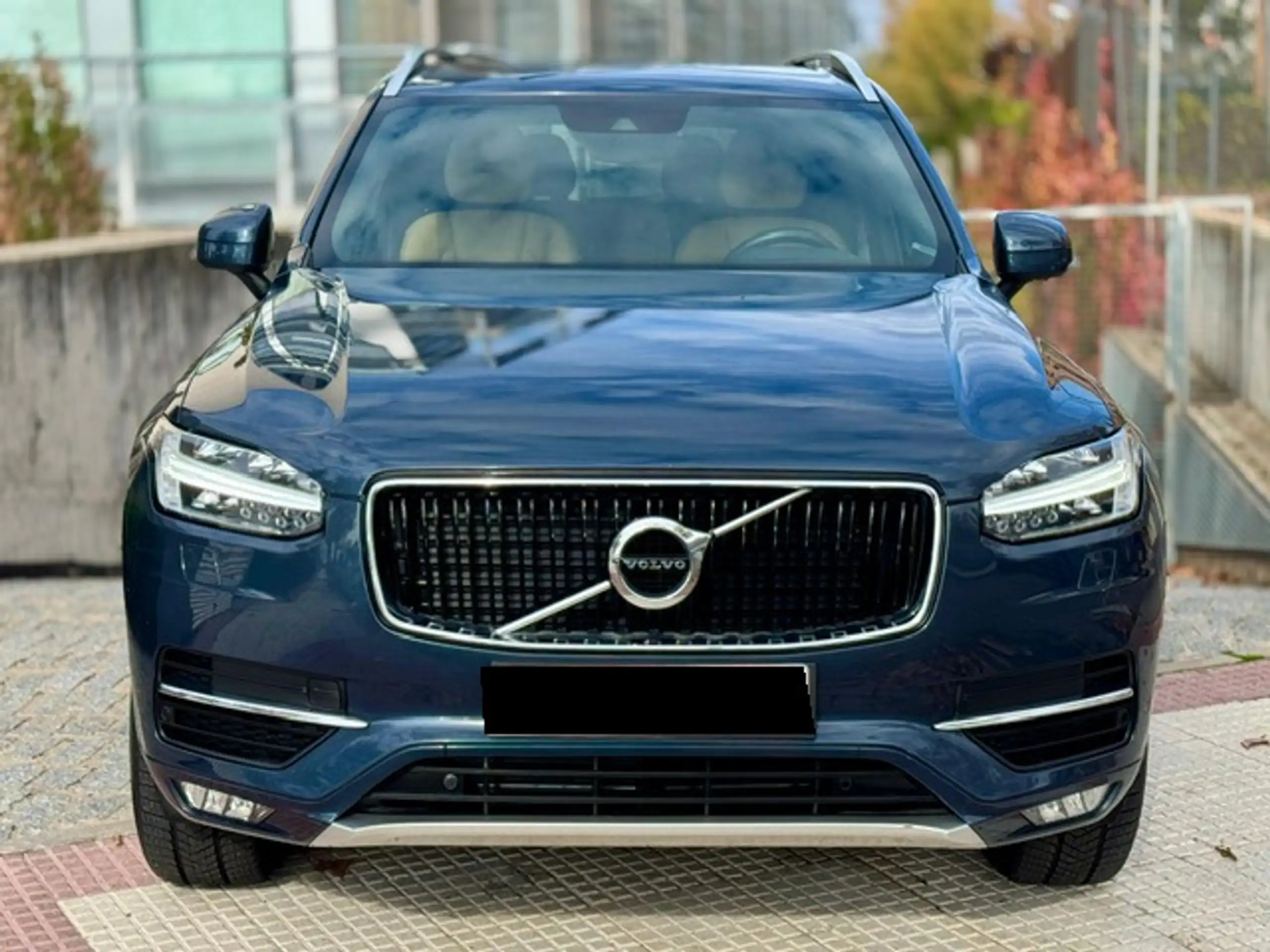 Volvo - XC90