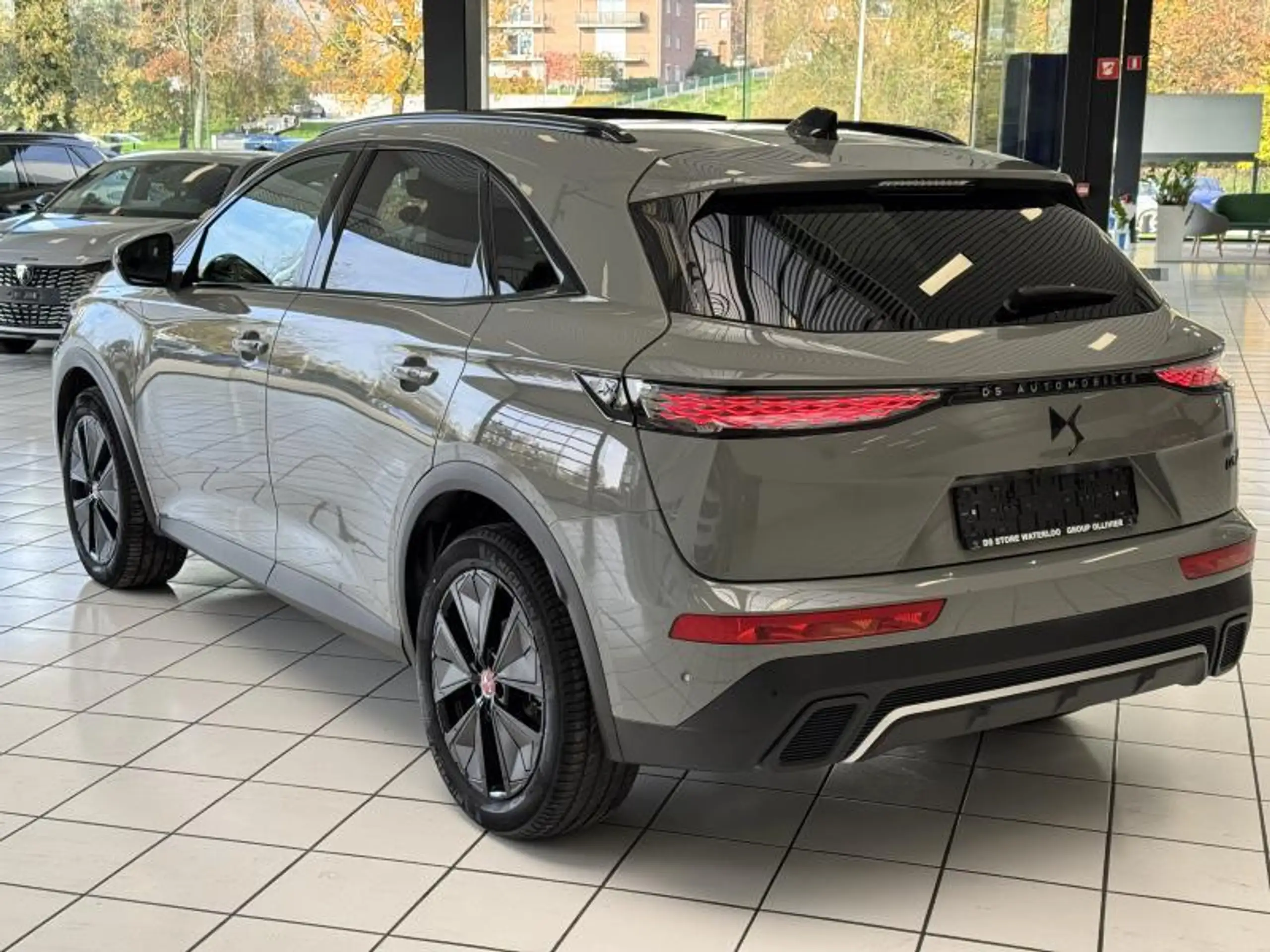 DS Automobiles - DS 7 Crossback