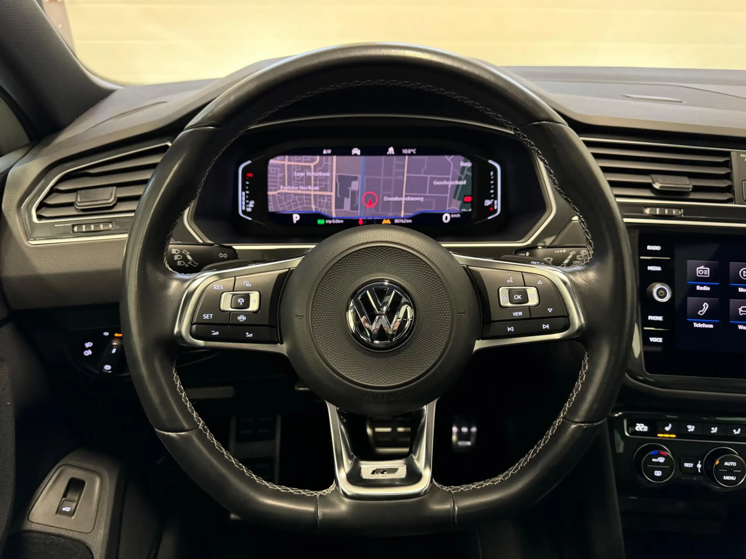 Volkswagen - Tiguan