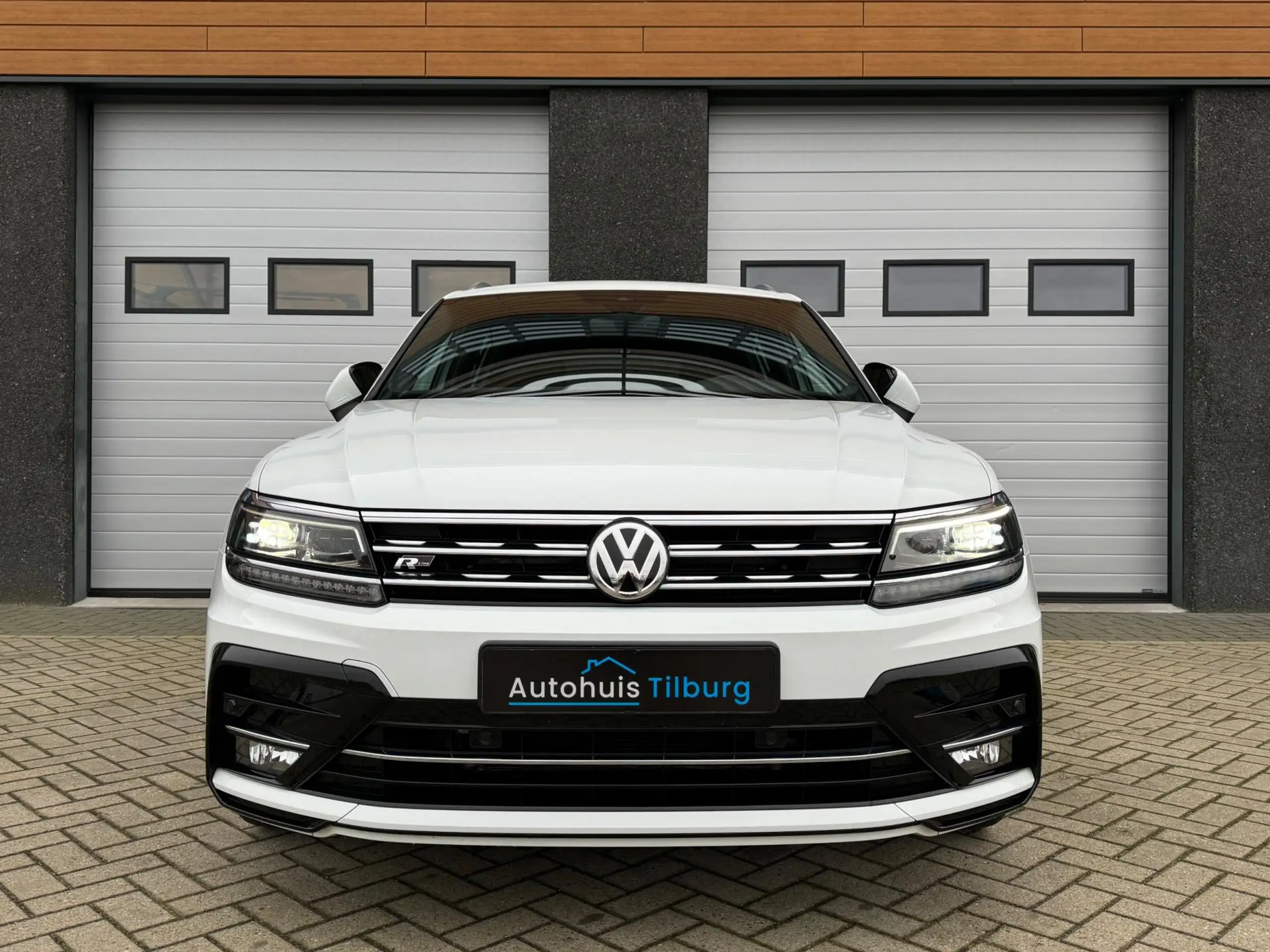 Volkswagen - Tiguan