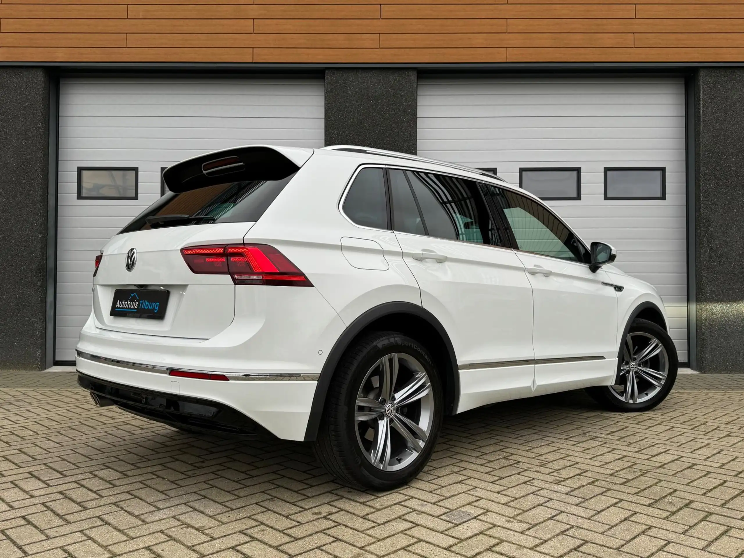 Volkswagen - Tiguan