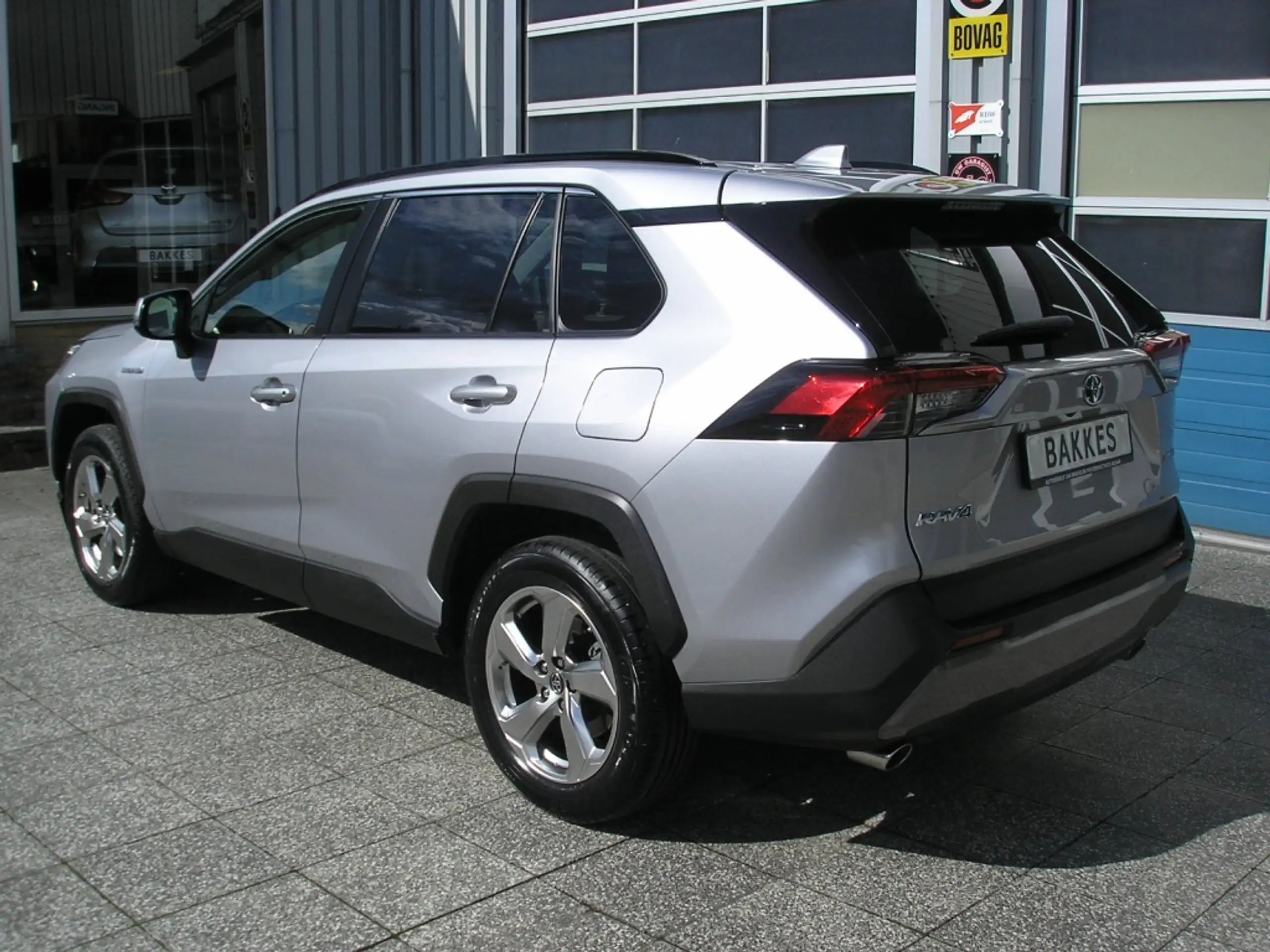 Toyota - RAV 4