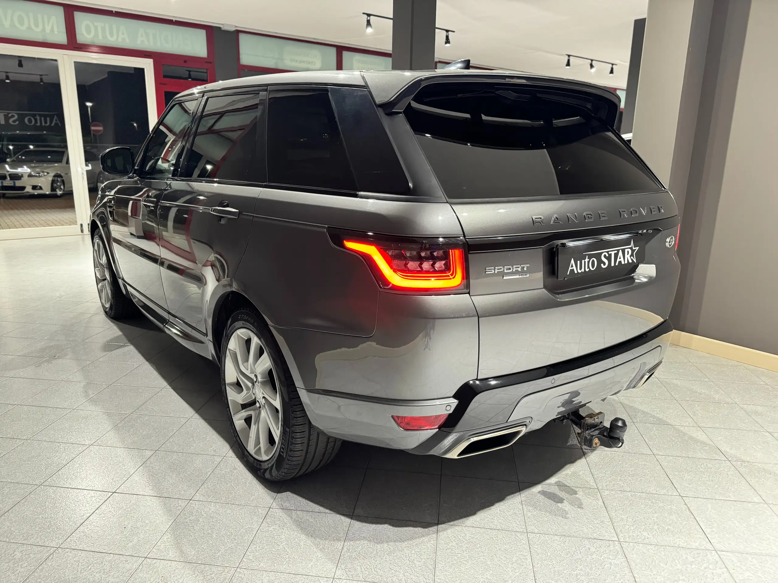 Land Rover - Range Rover Sport