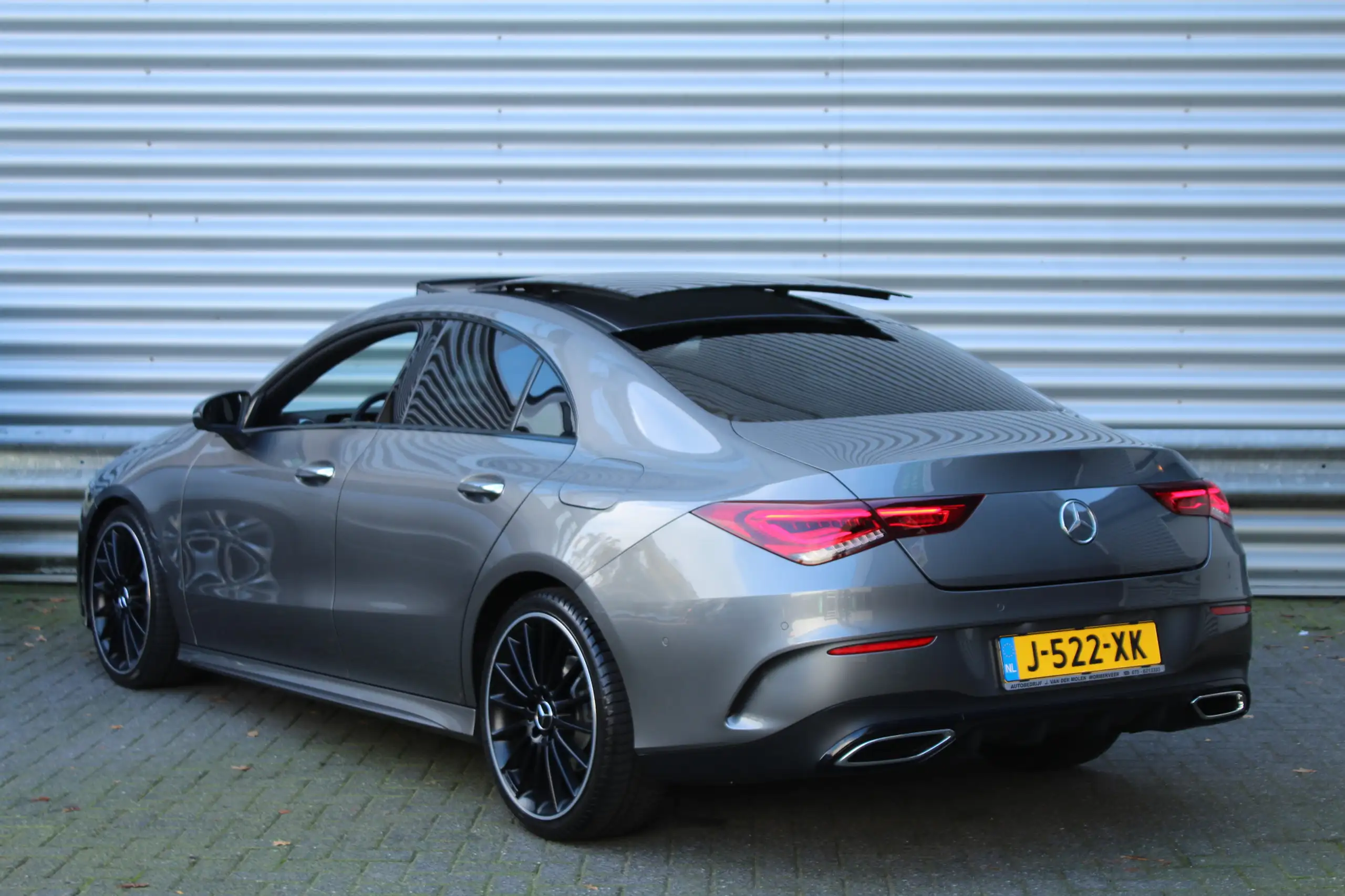 Mercedes-Benz - CLA 200