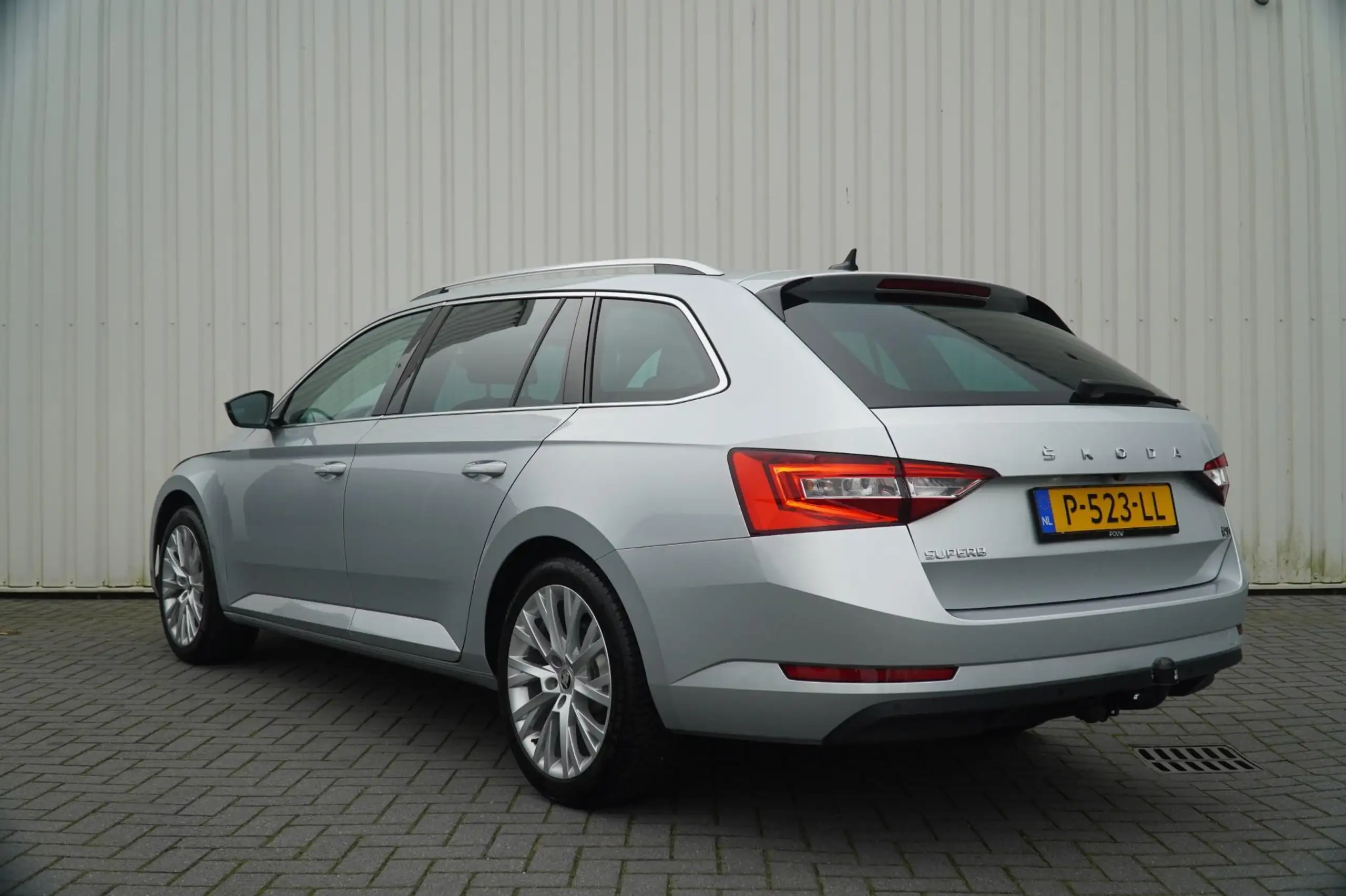 Skoda - Superb