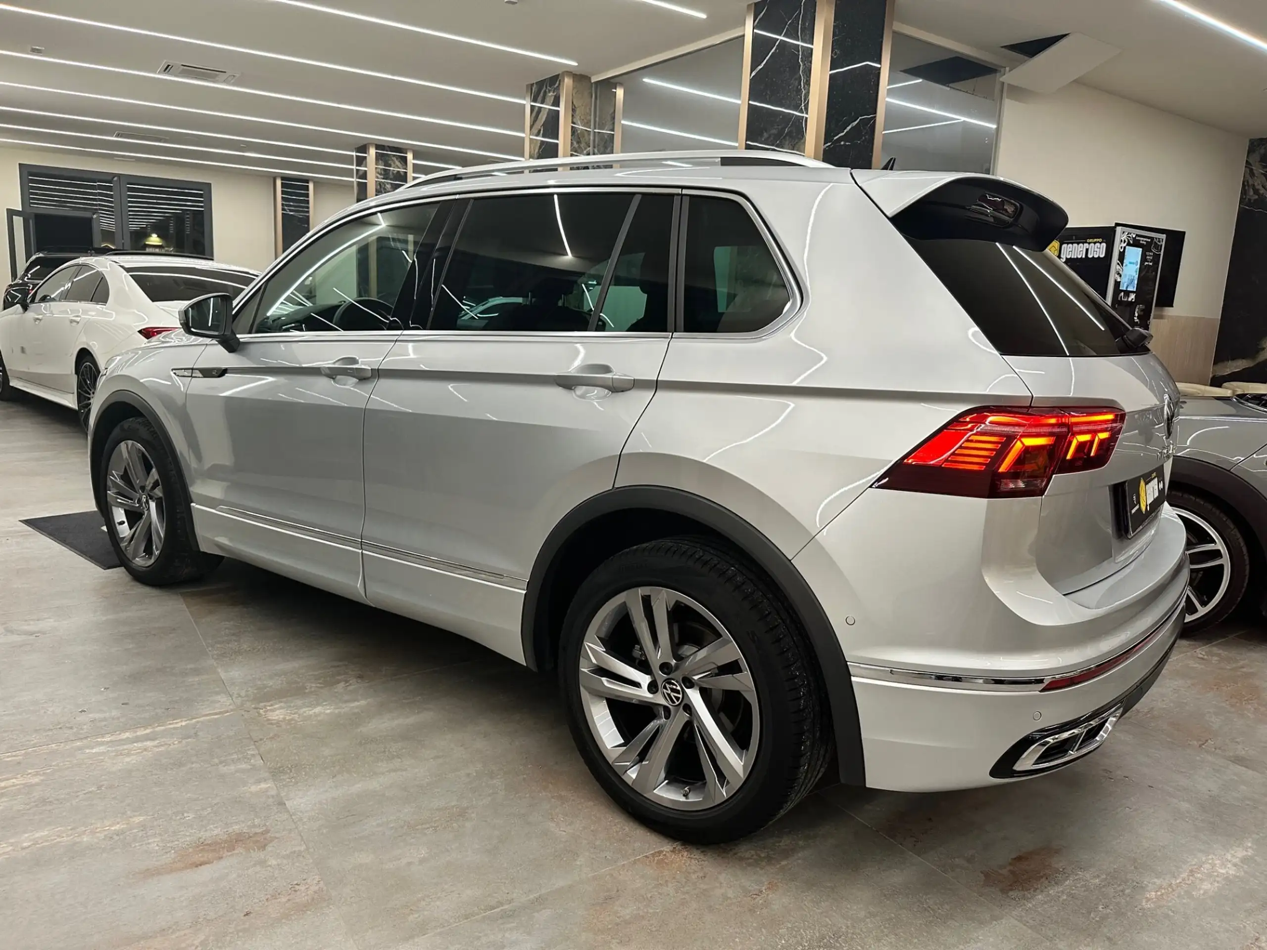 Volkswagen - Tiguan