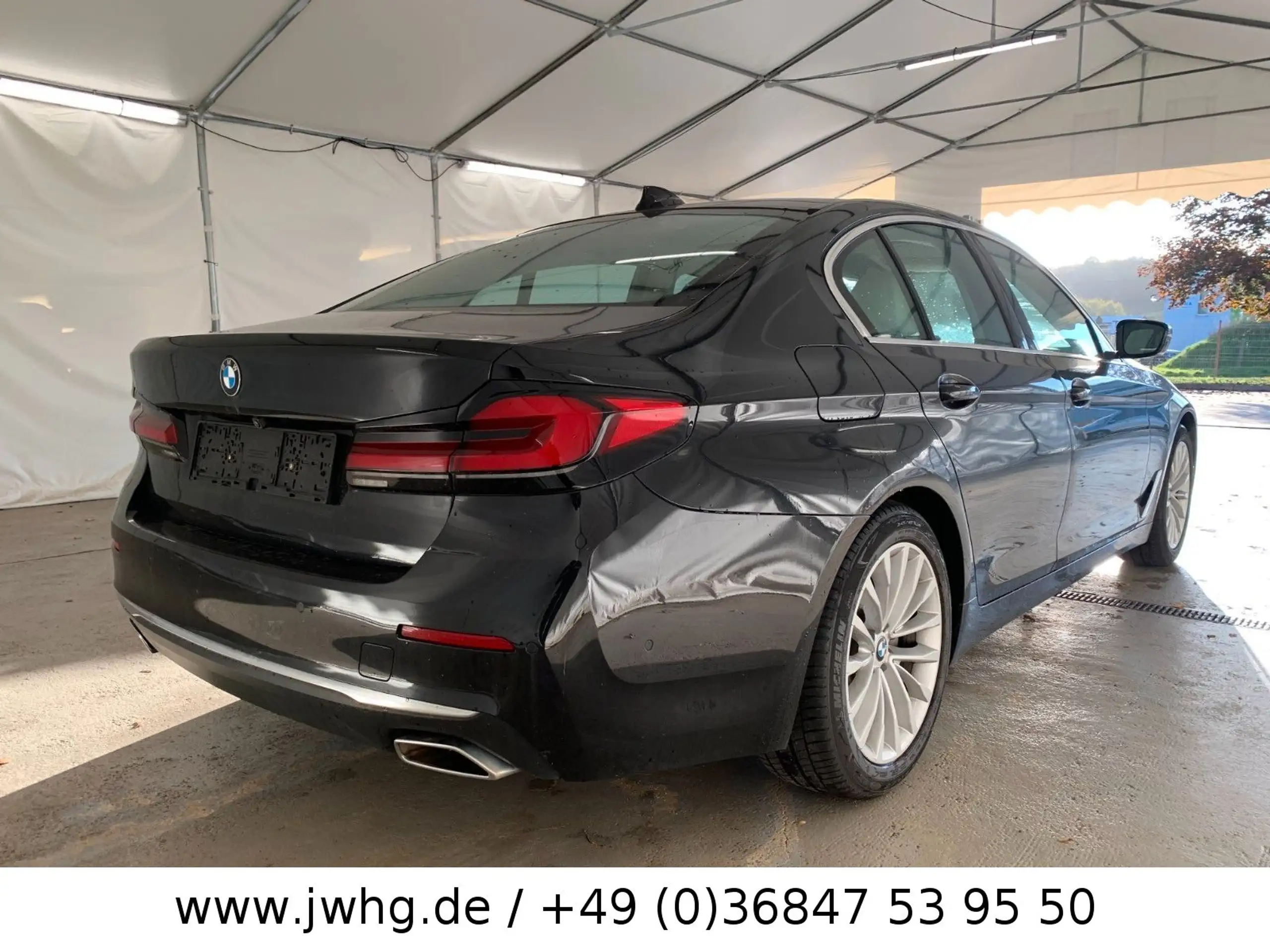 BMW - 520