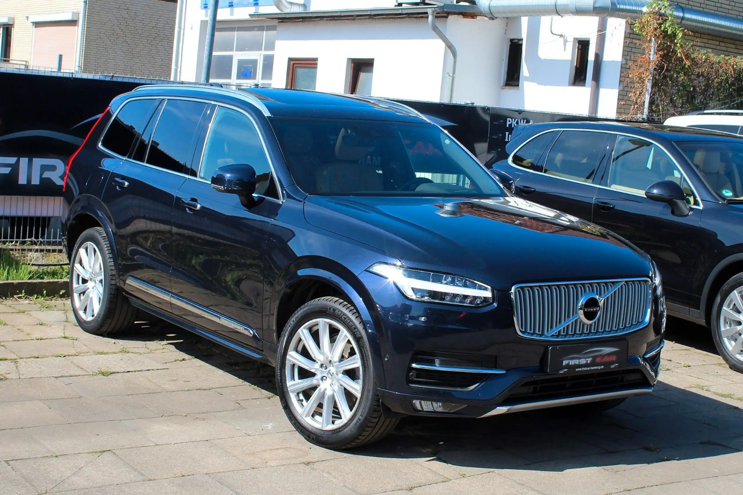 Volvo - XC90