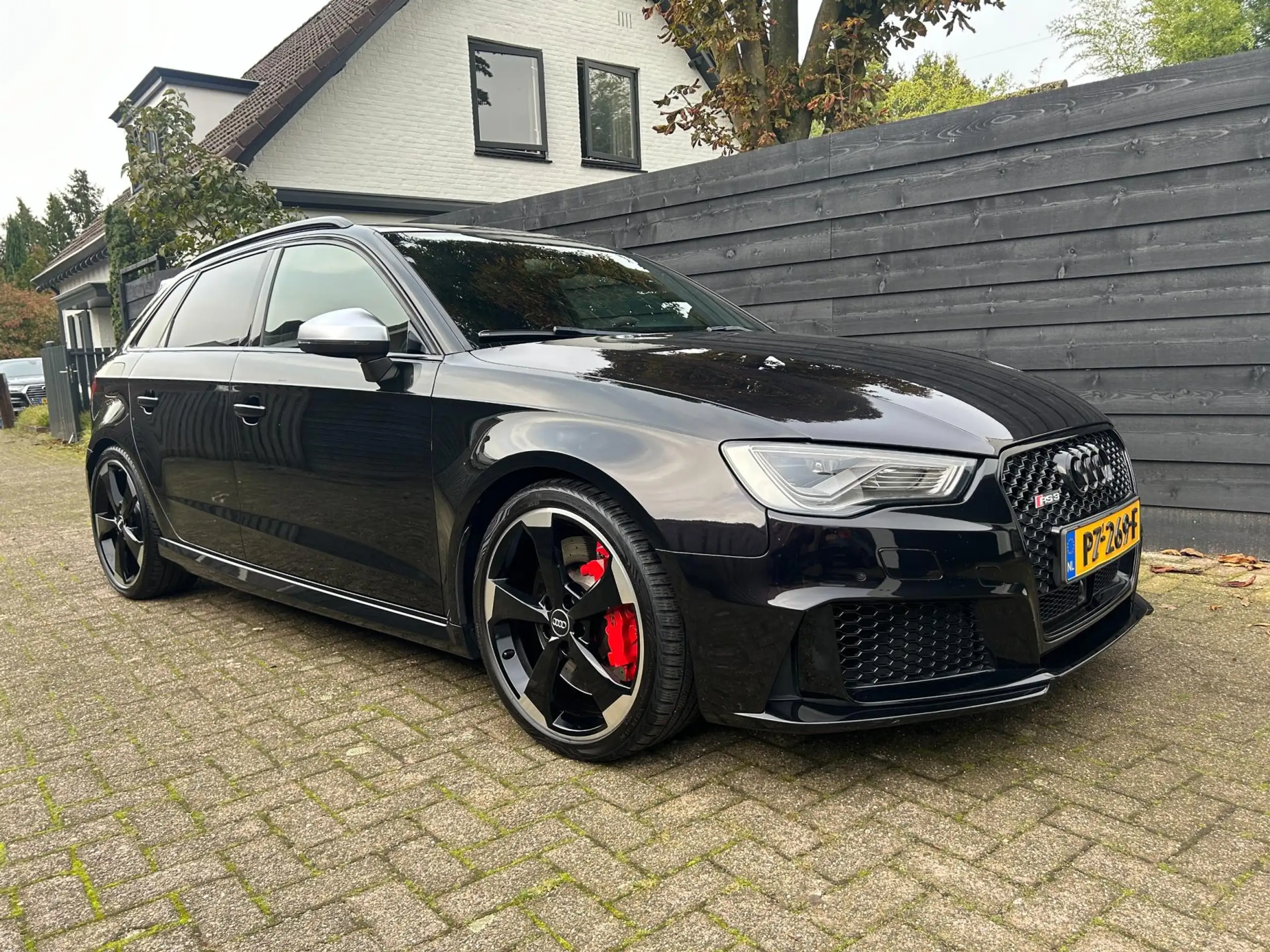 Audi - RS3