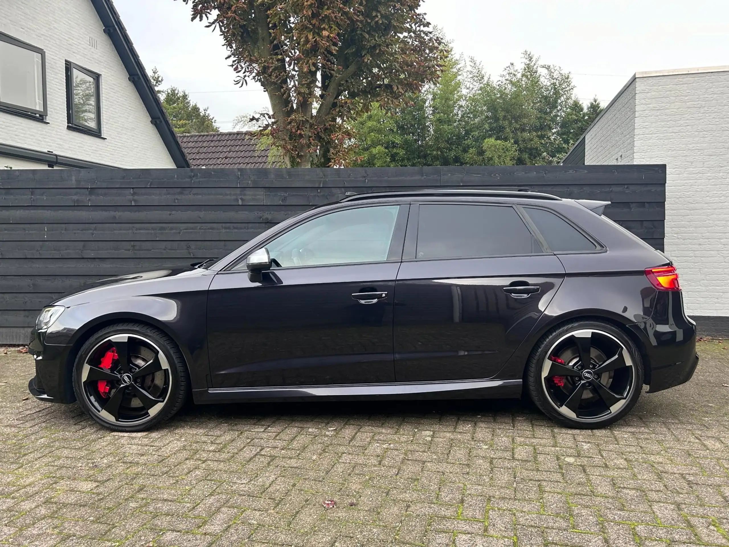 Audi - RS3